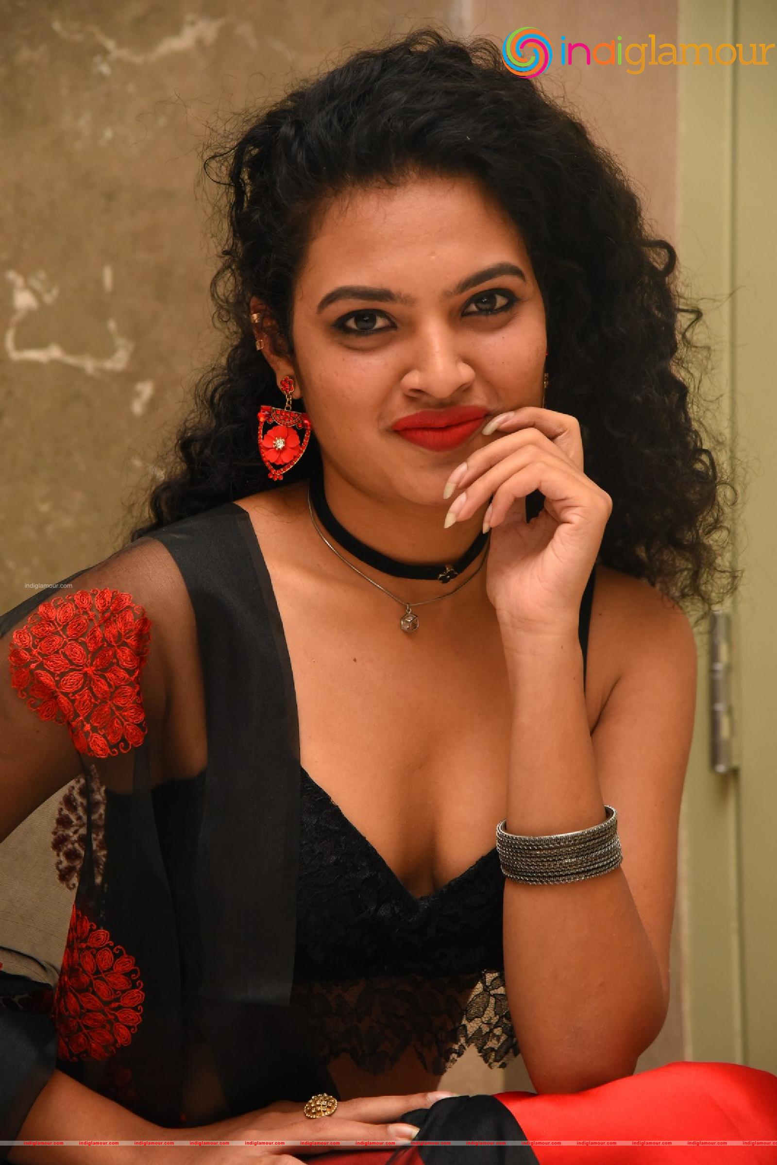 Riya Actress hd photo