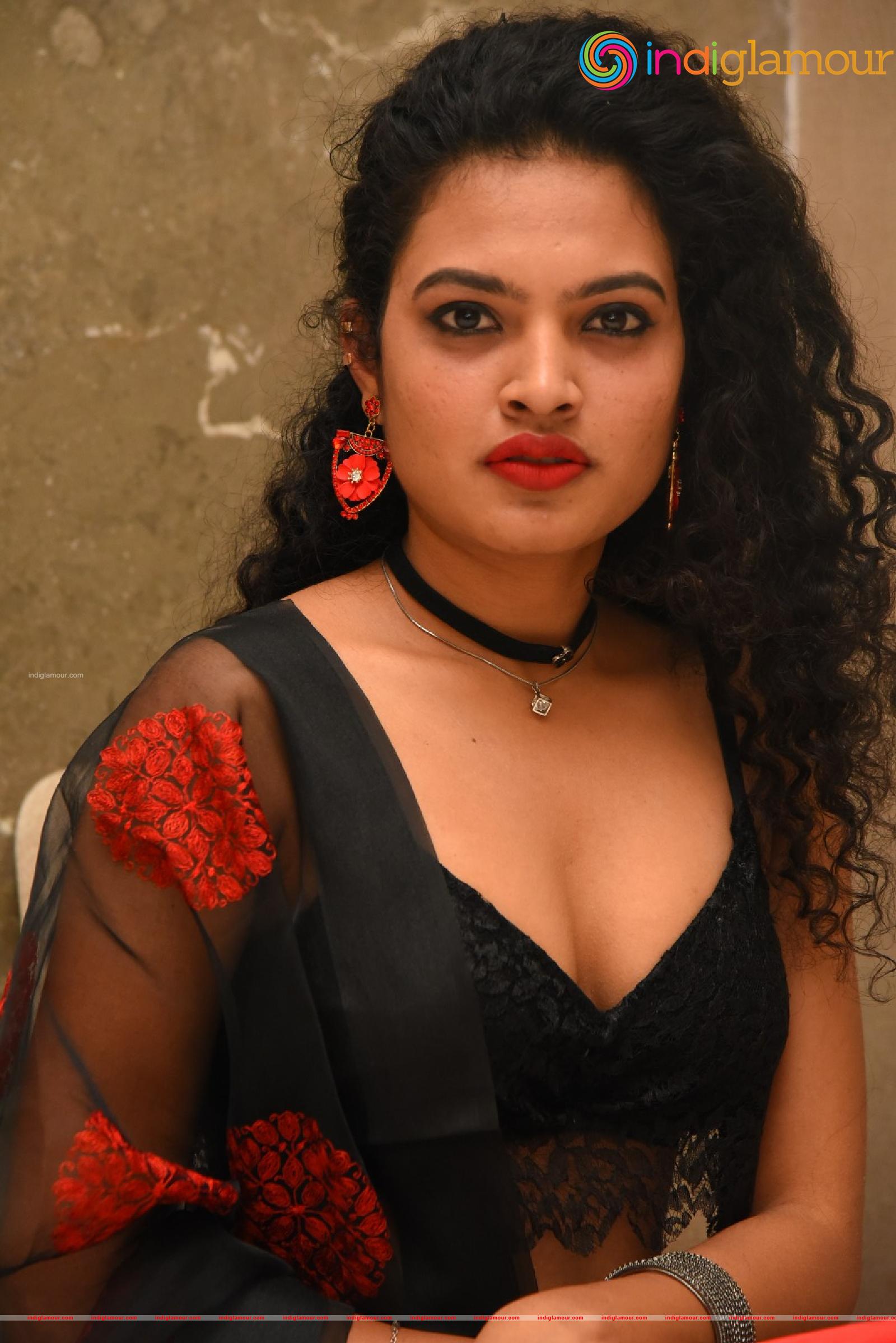 Riya Actress hd photo