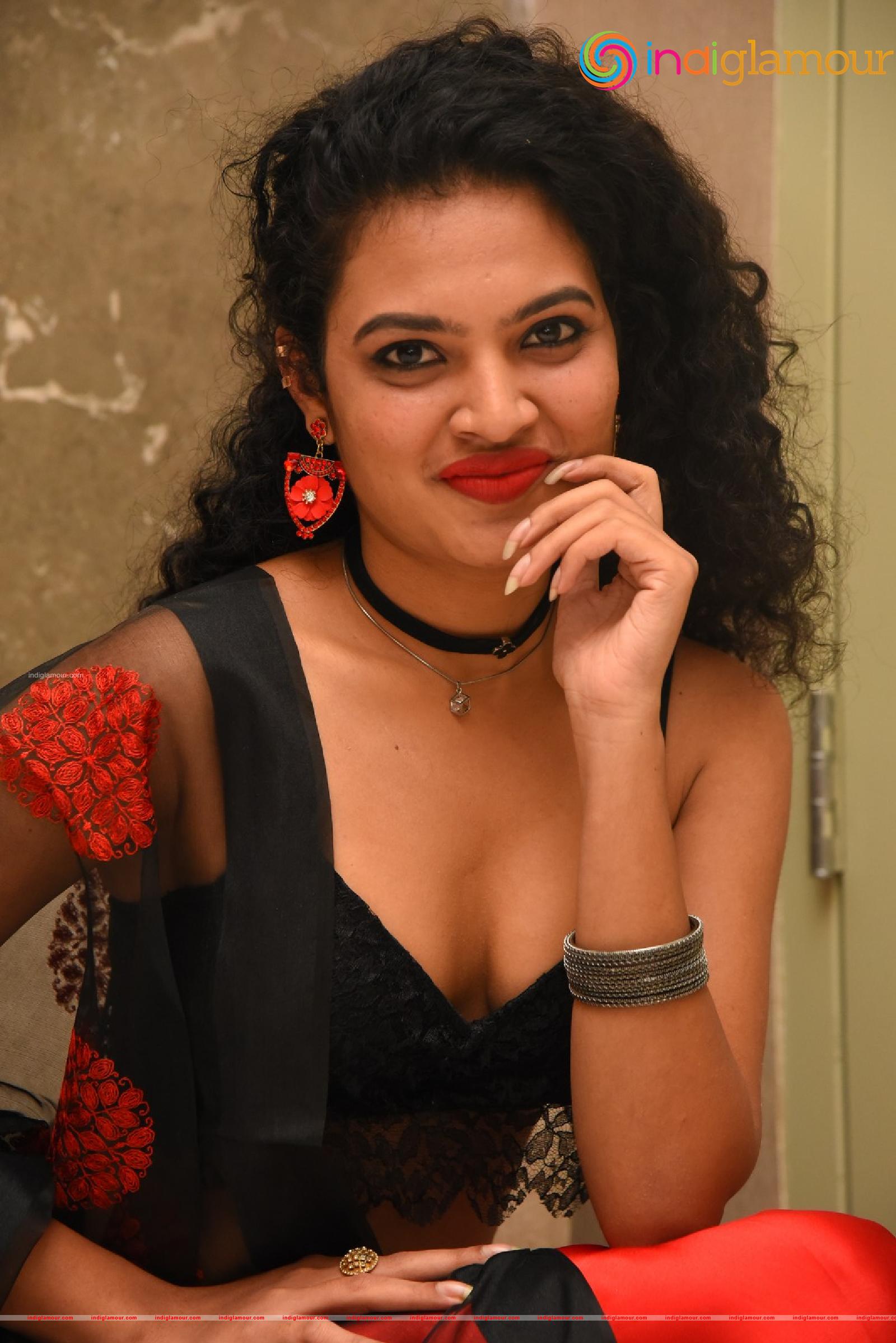 Riya Actress hd photo