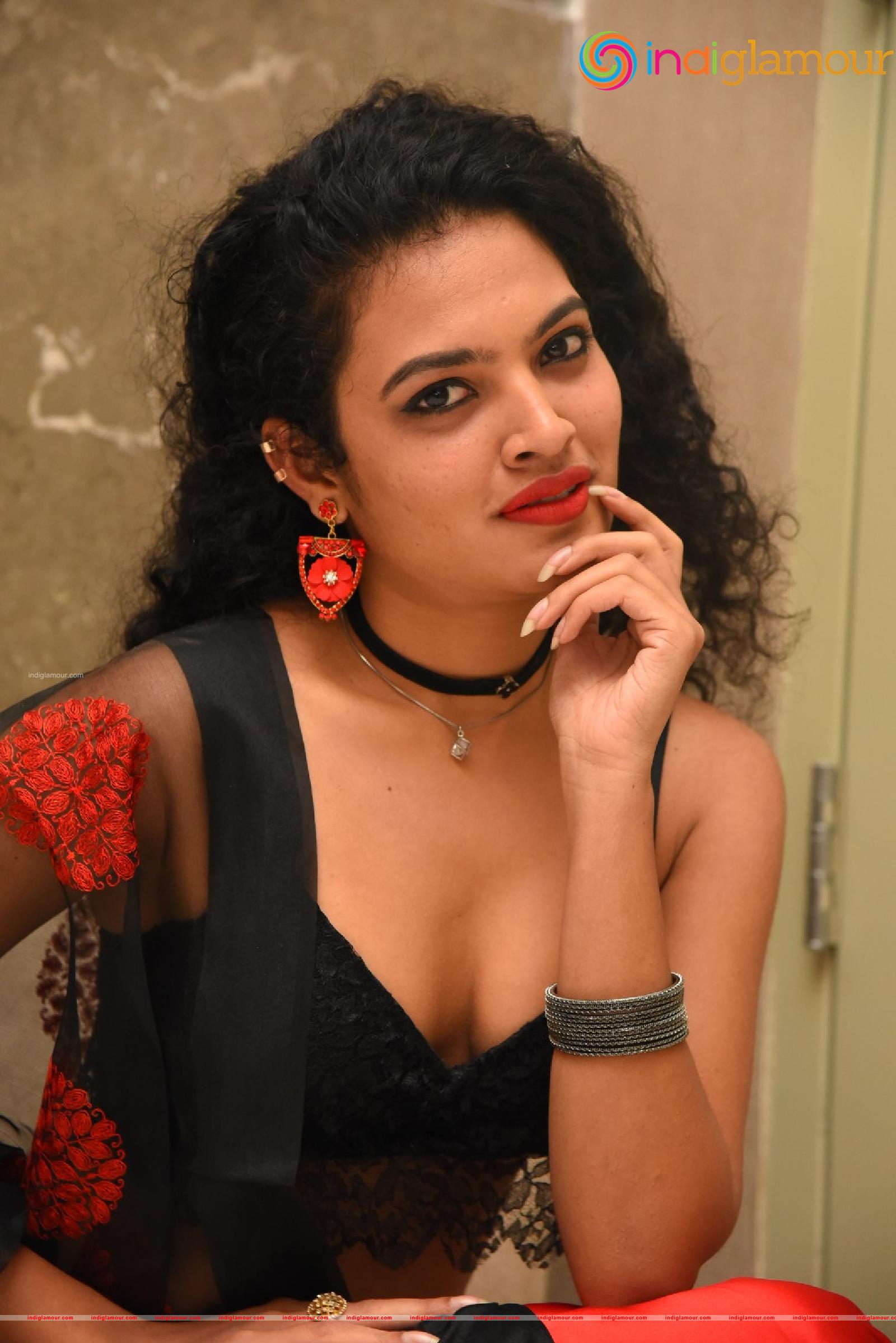 Riya Actress hd photo