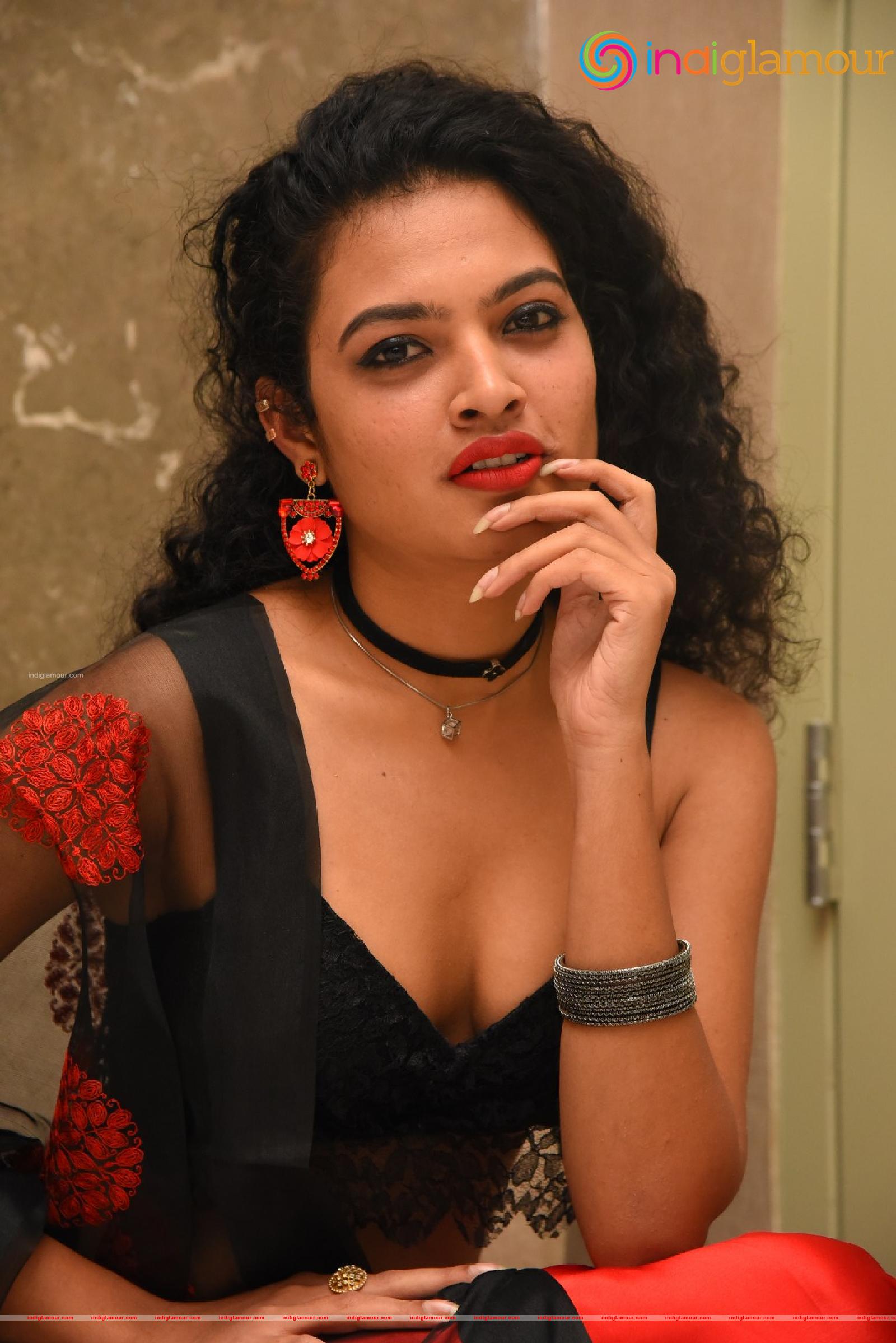 Riya Actress hd photo