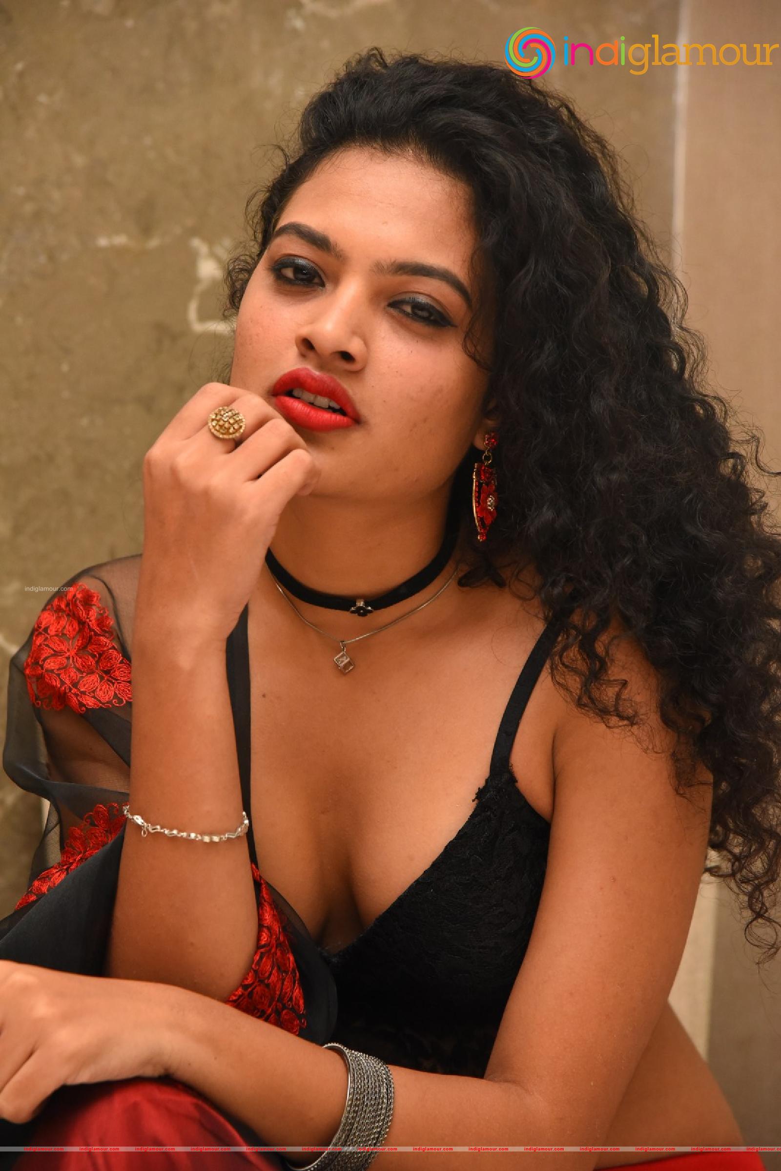 Riya Actress hd photo