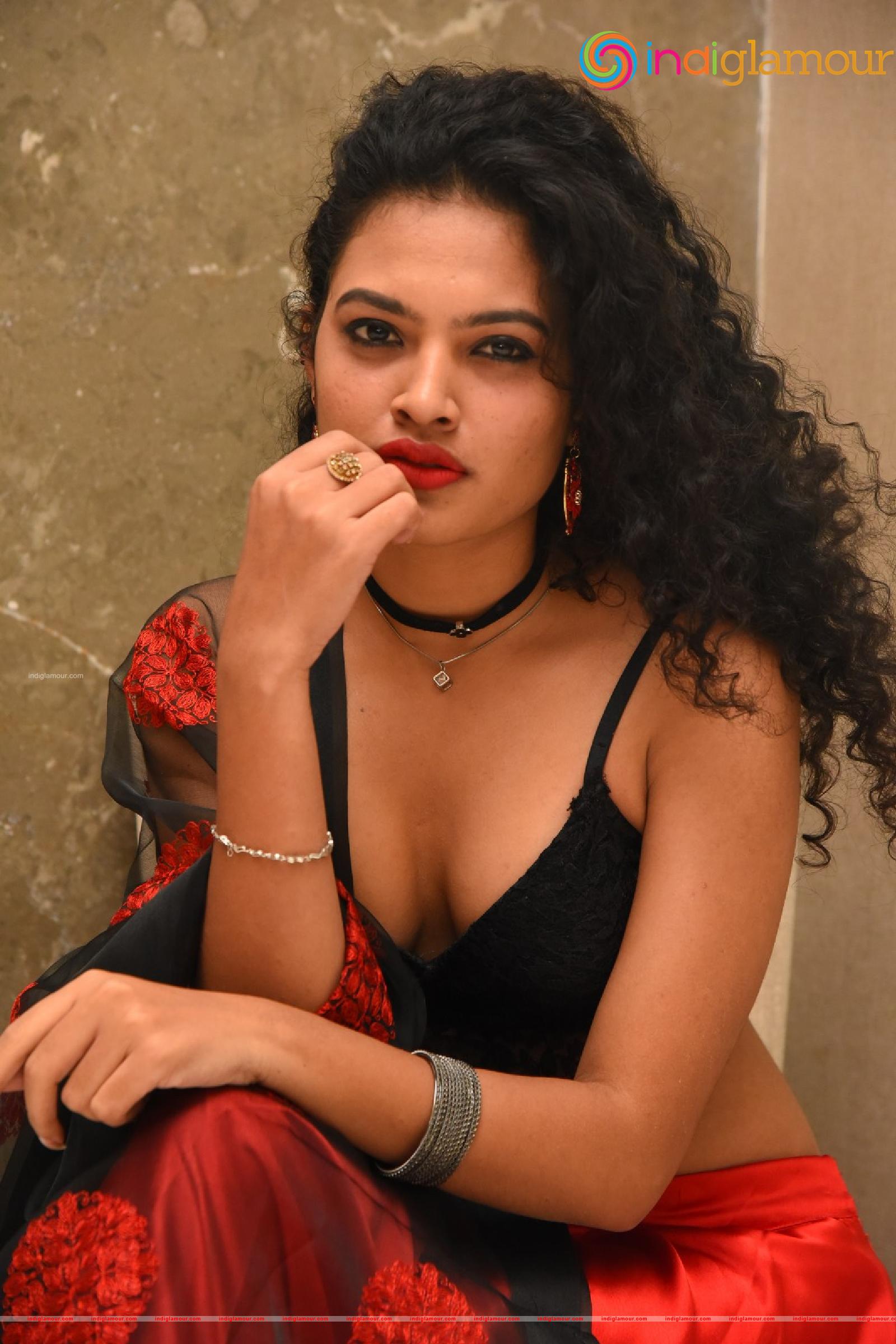 Riya Actress hd photo