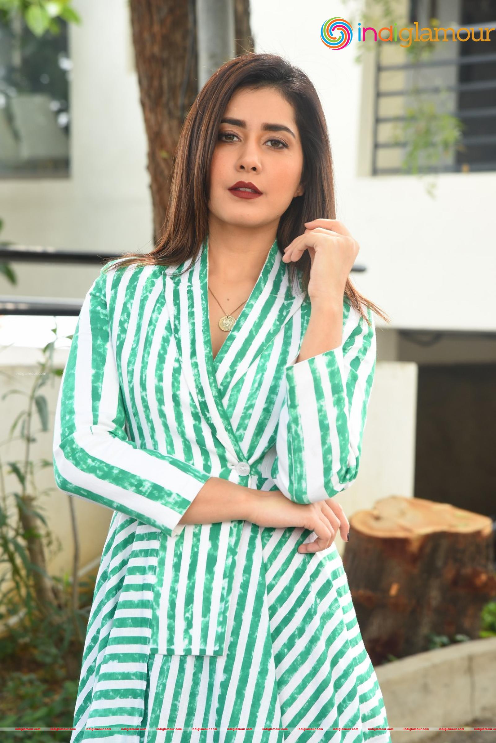 Raashi Khanna Actress hd photo