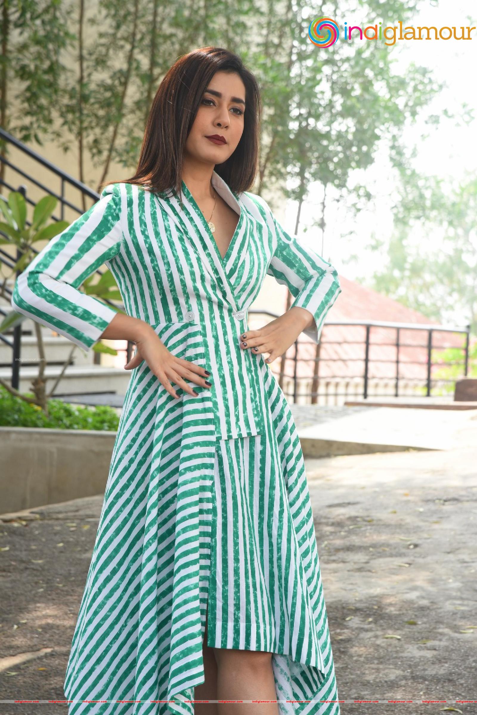Raashi Khanna Actress hd photo