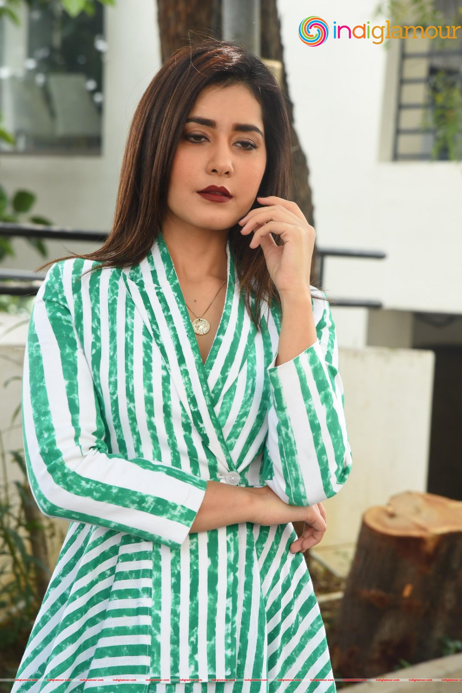 Raashi Khanna Actress hd photo