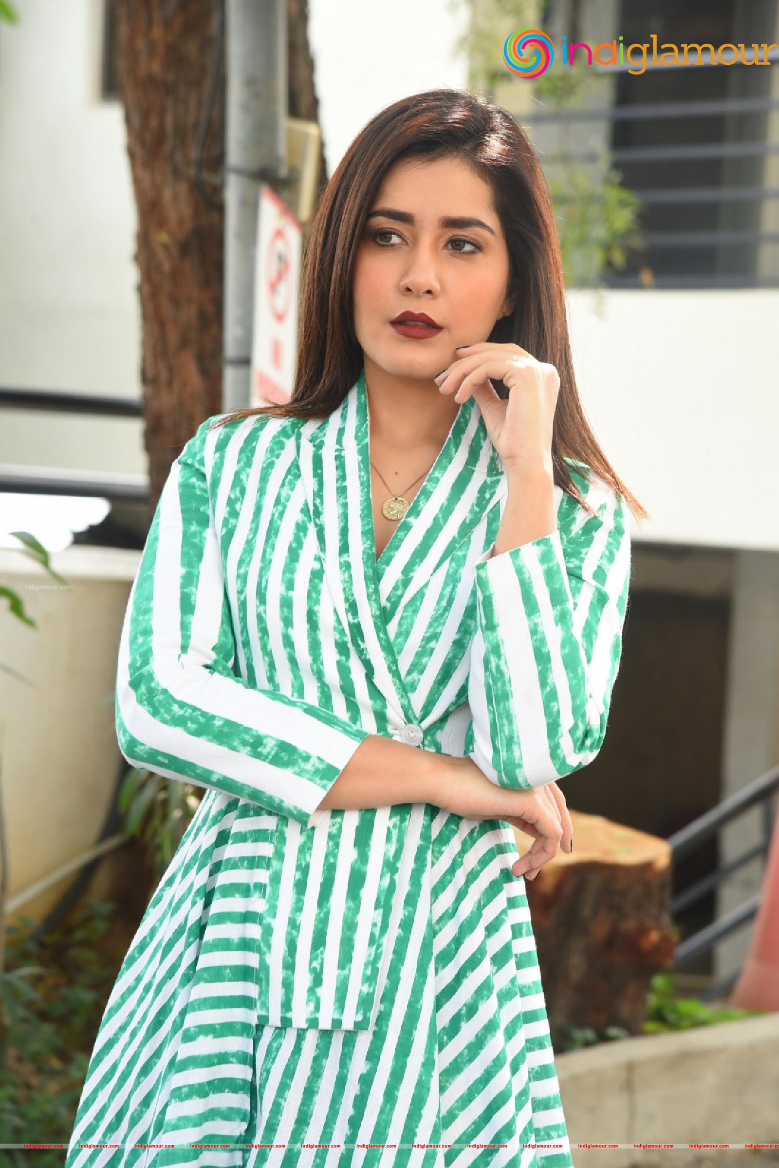 Raashi Khanna Actress hd photo