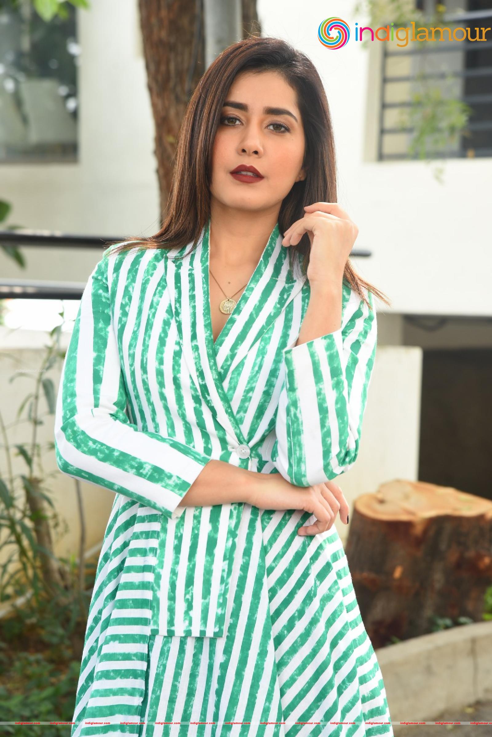 Raashi Khanna Actress hd photo