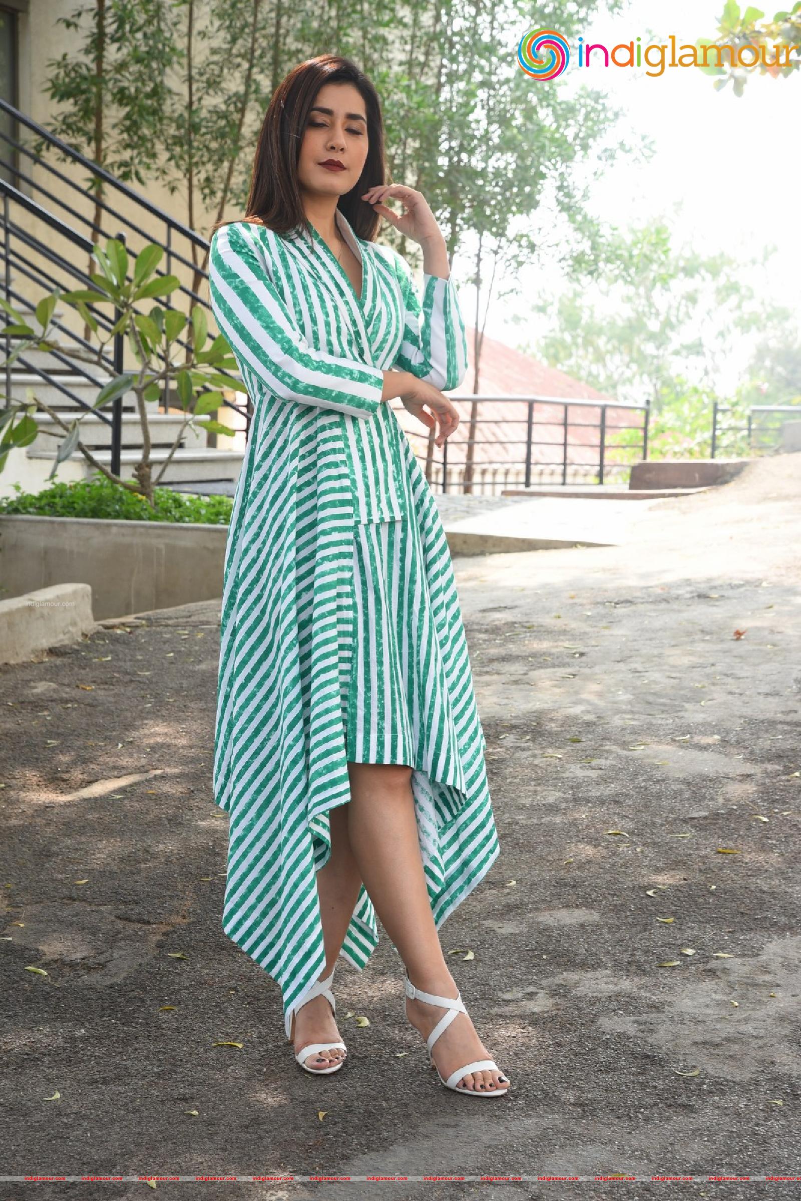 Raashi Khanna Actress hd photo