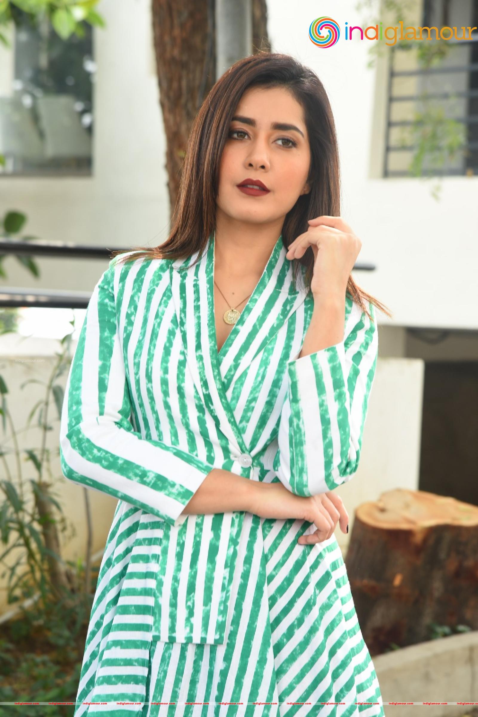 Raashi Khanna Actress hd photo