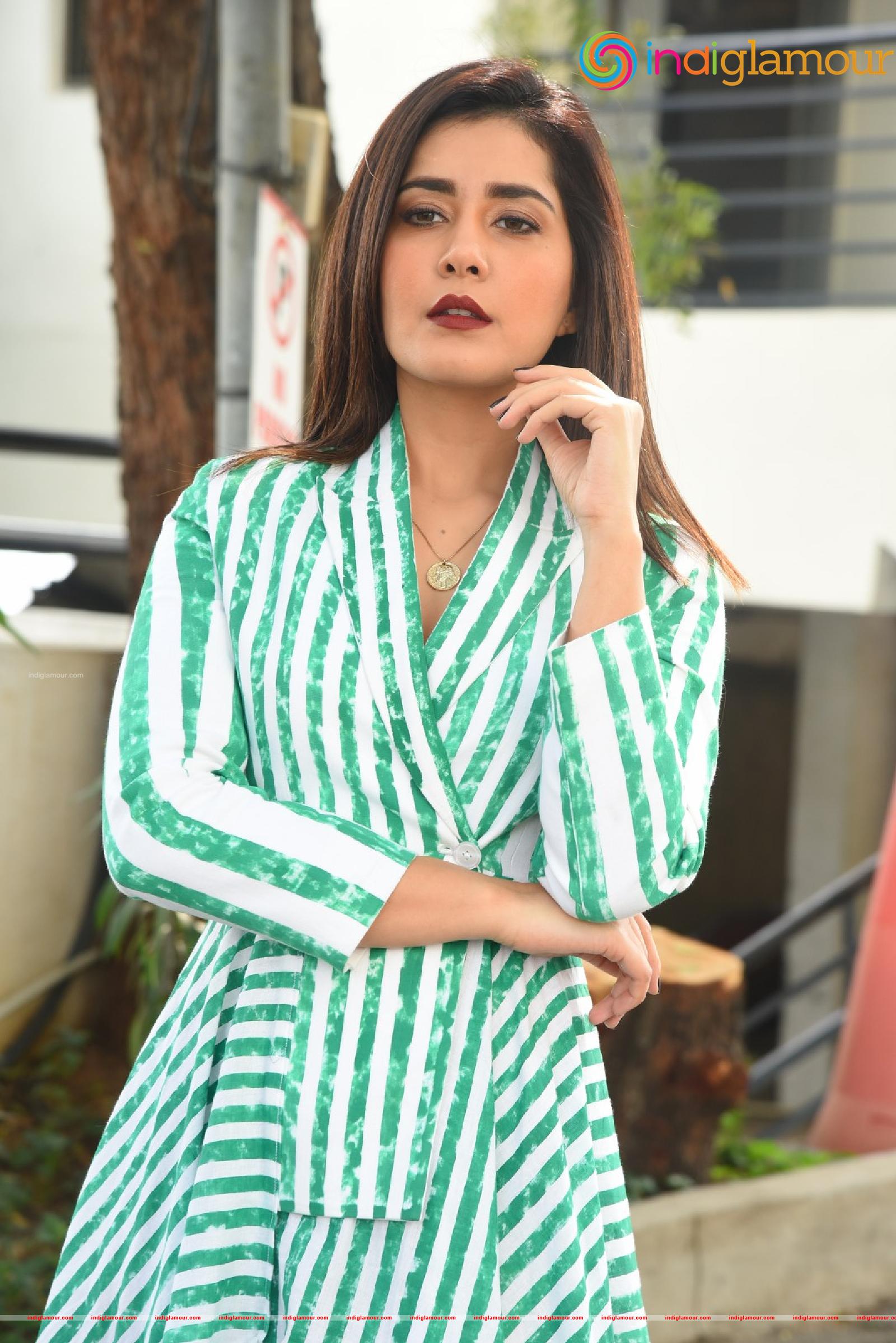 Raashi Khanna Actress hd photo