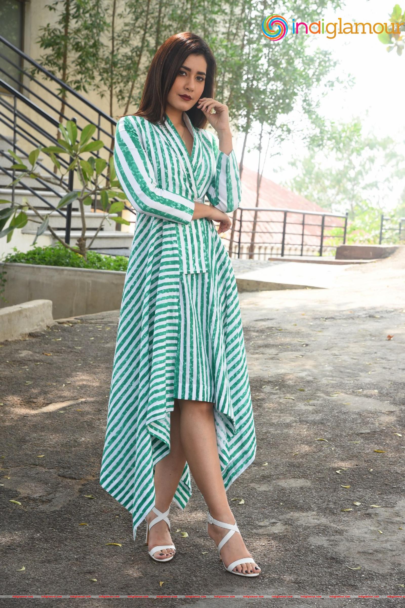 Raashi Khanna Actress hd photo