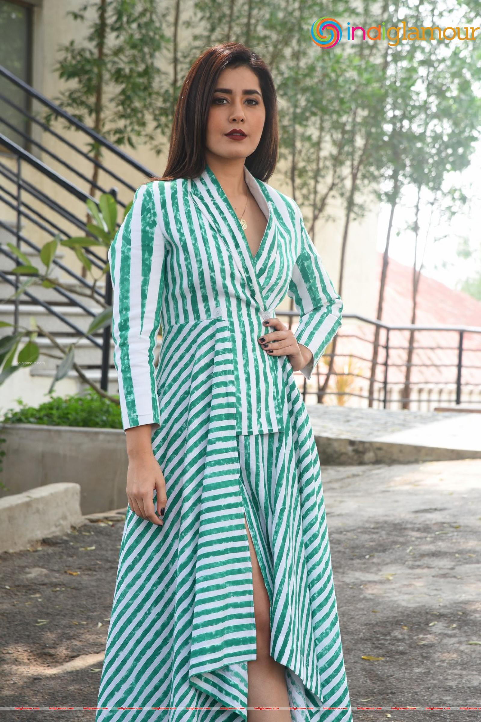 Raashi Khanna Actress hd photo