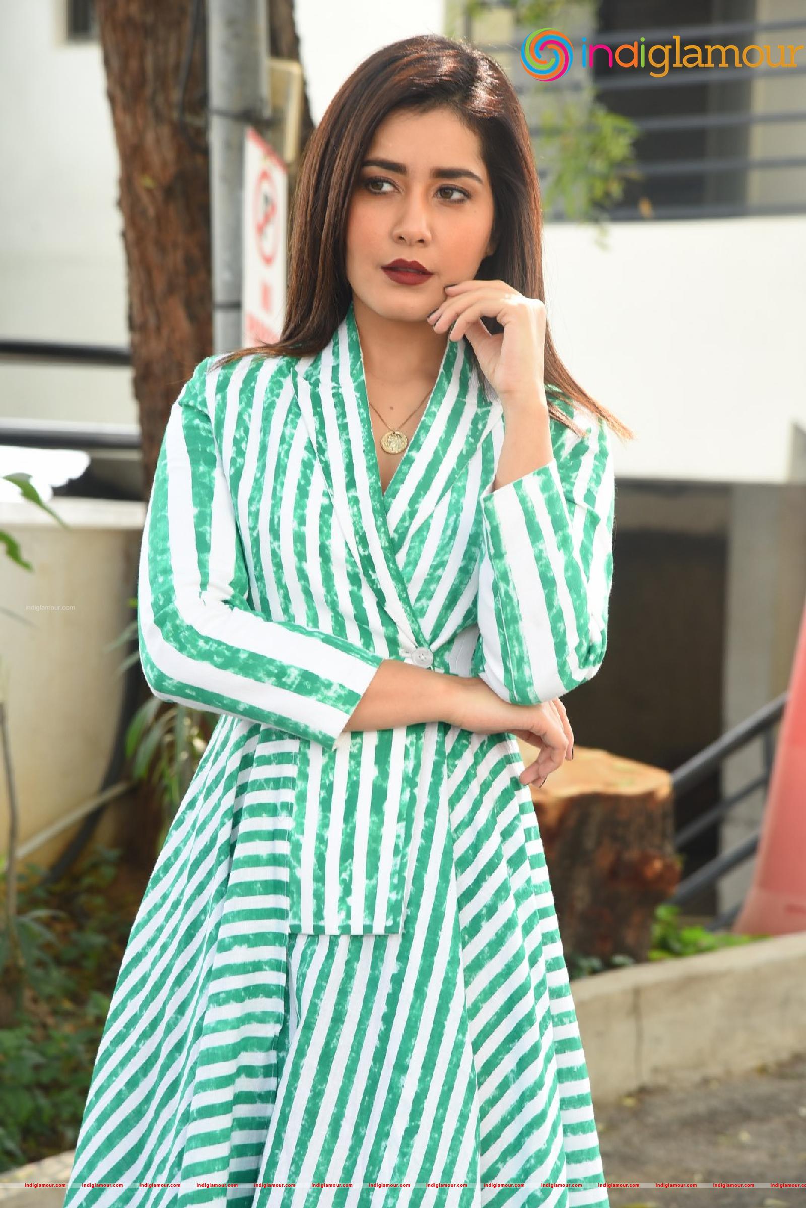 Raashi Khanna Actress hd photo
