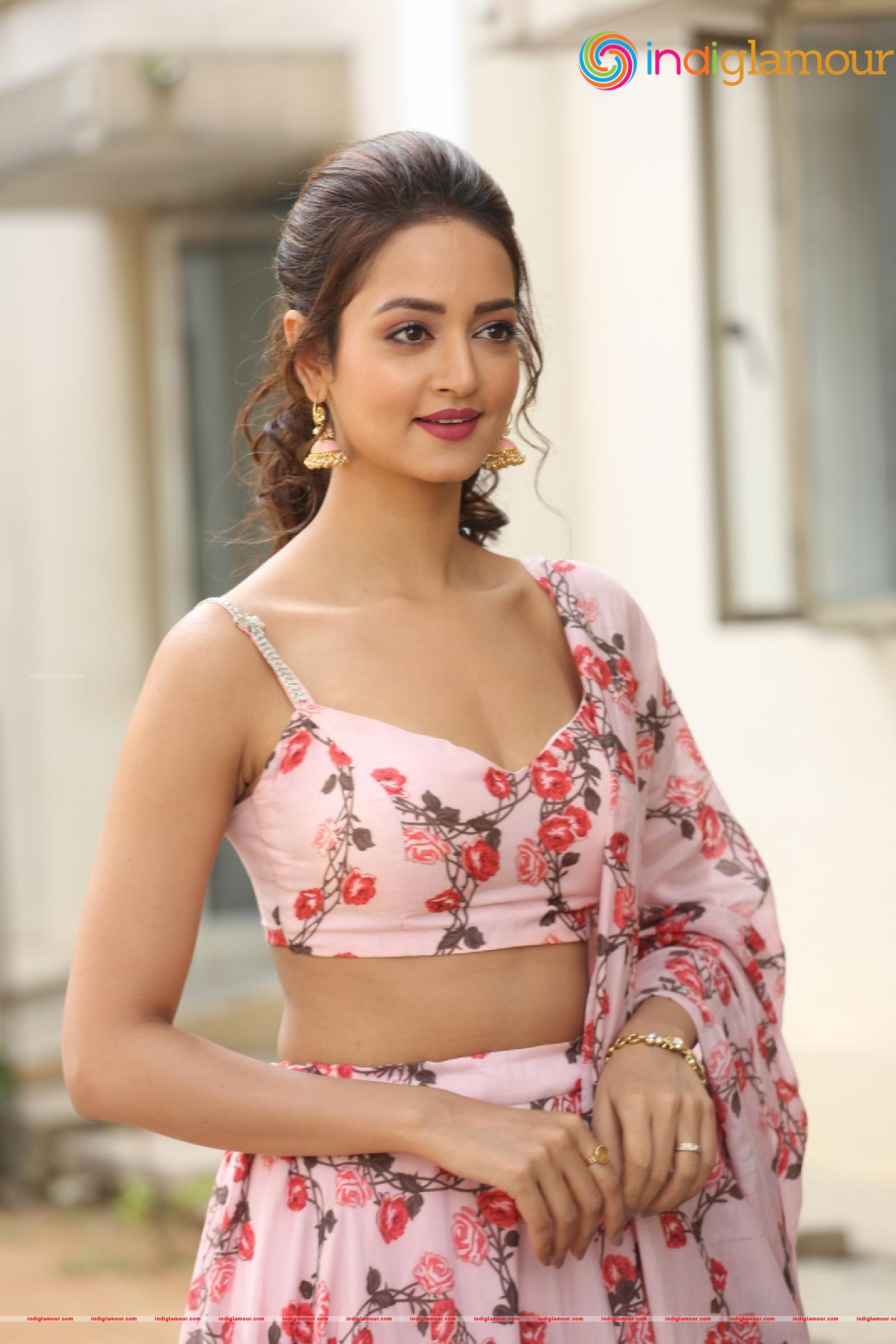 Shanvi Srivastava Actress hd photo
