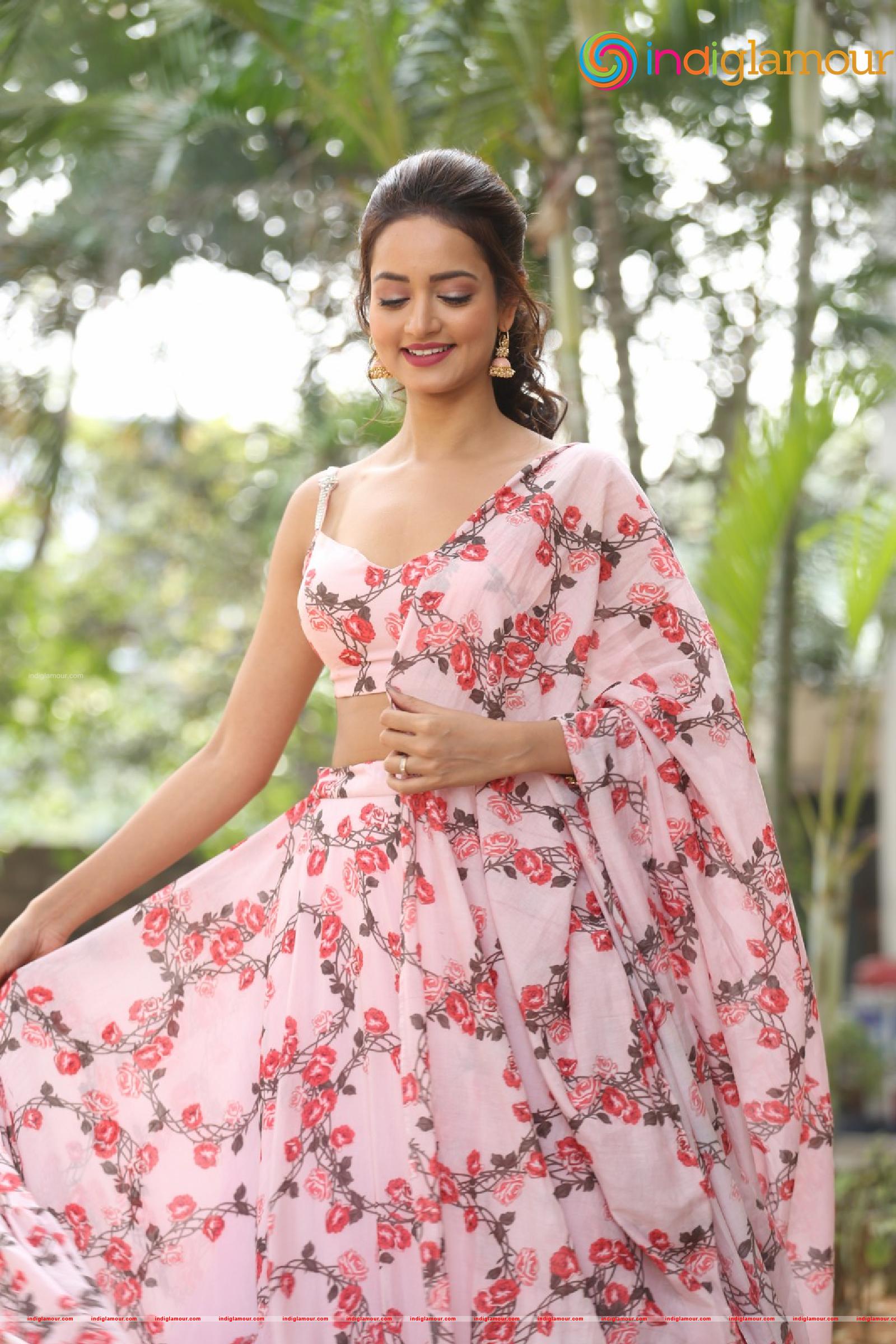 Shanvi Srivastava Actress hd photo