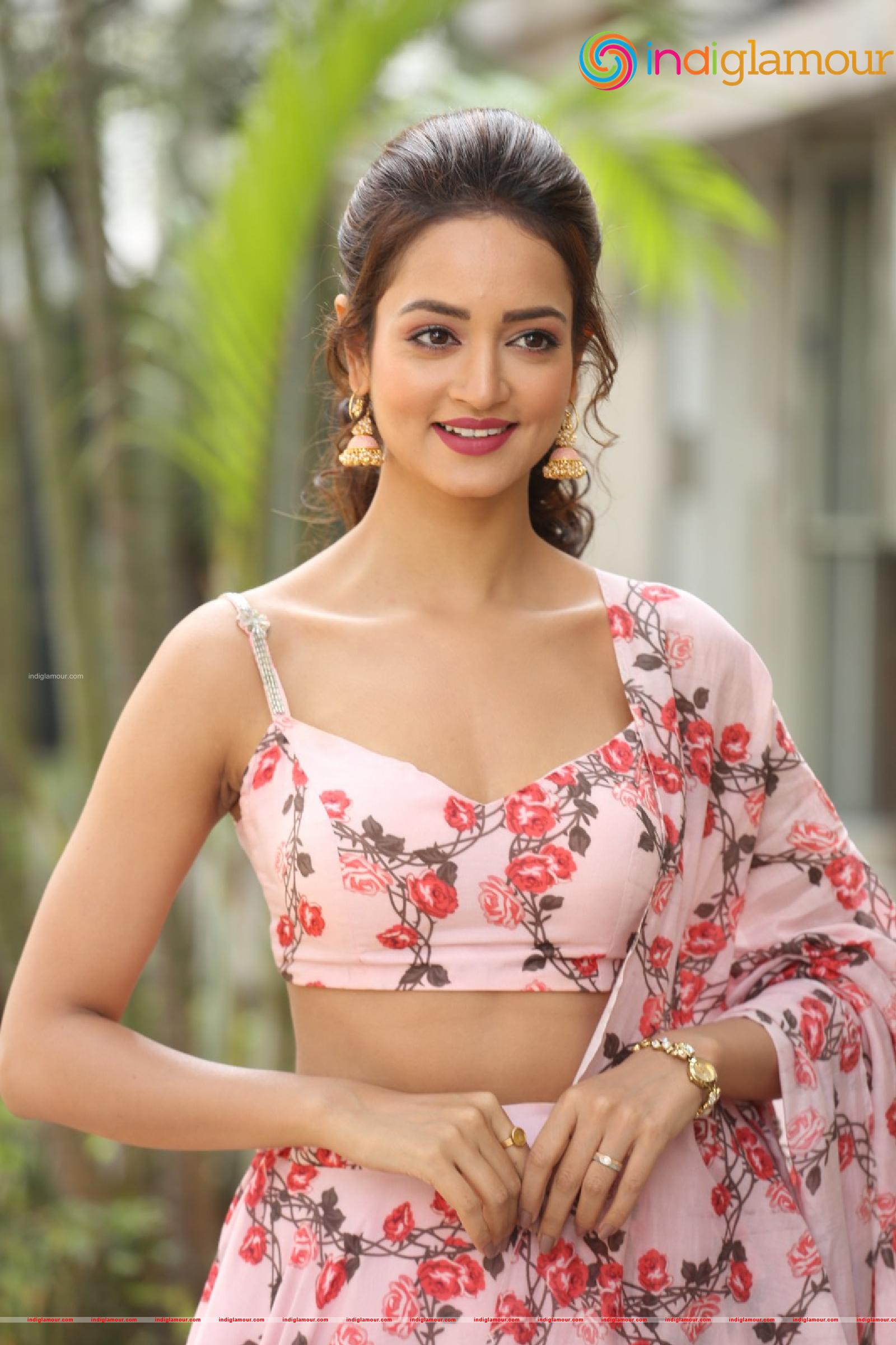 Shanvi Srivastava Actress hd photo