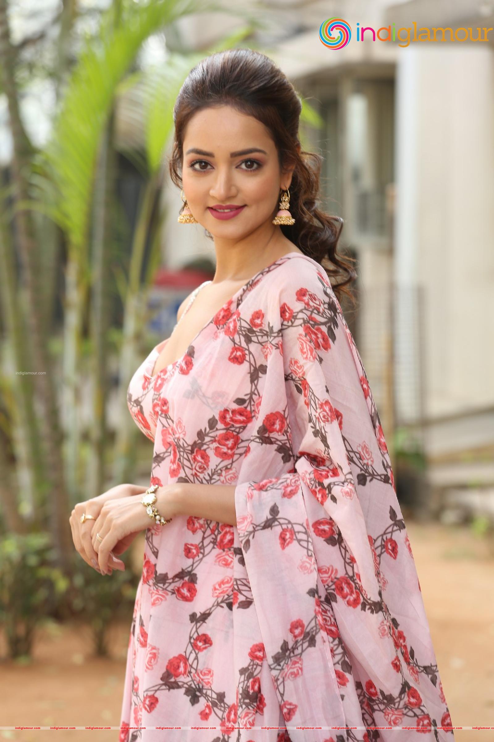 Shanvi Srivastava Actress hd photo