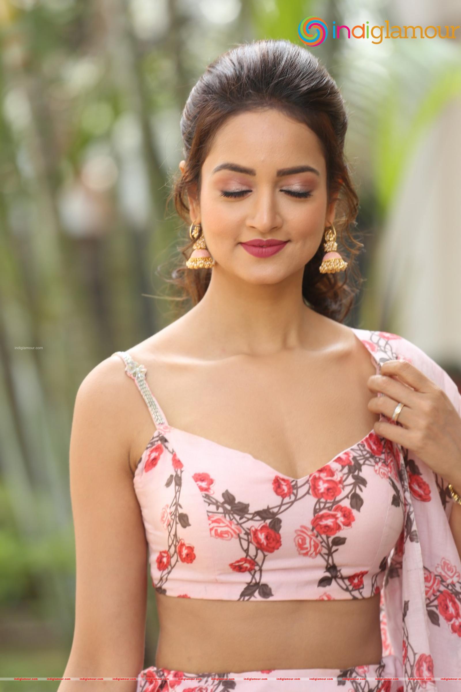 Shanvi Srivastava Actress hd photo