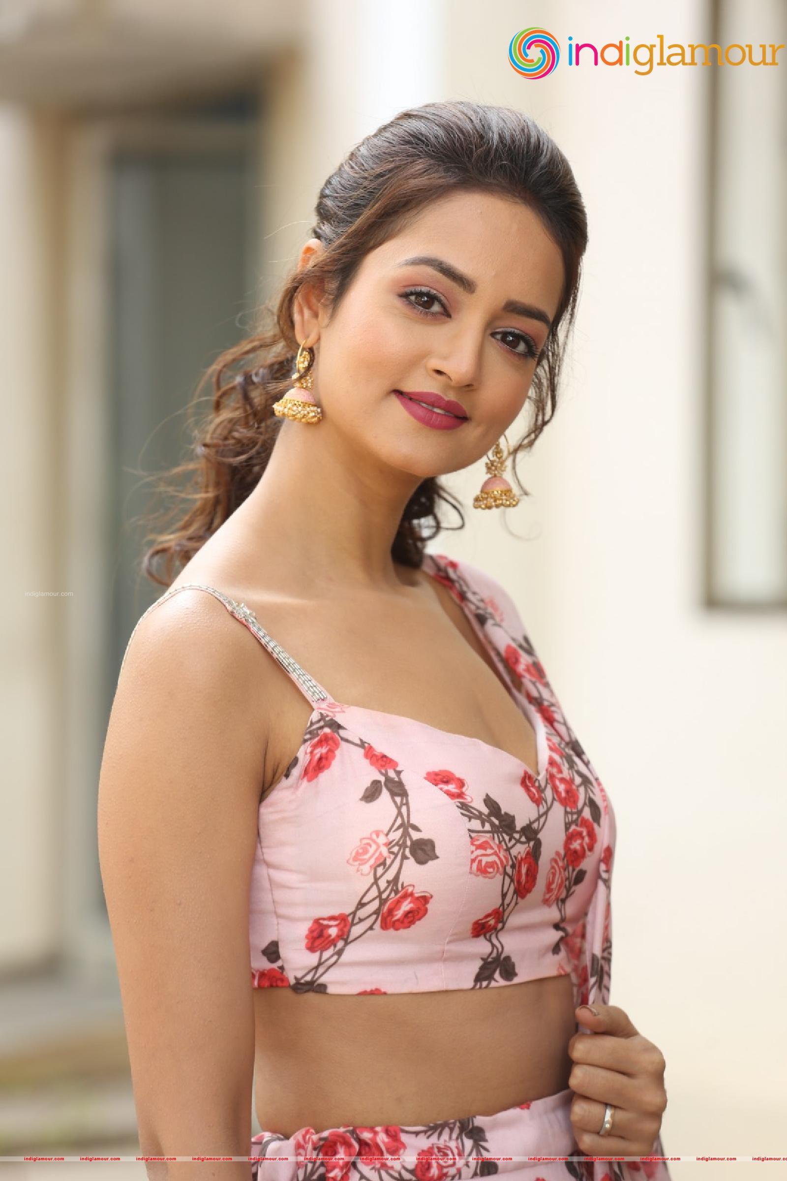 Shanvi Srivastava Actress hd photo