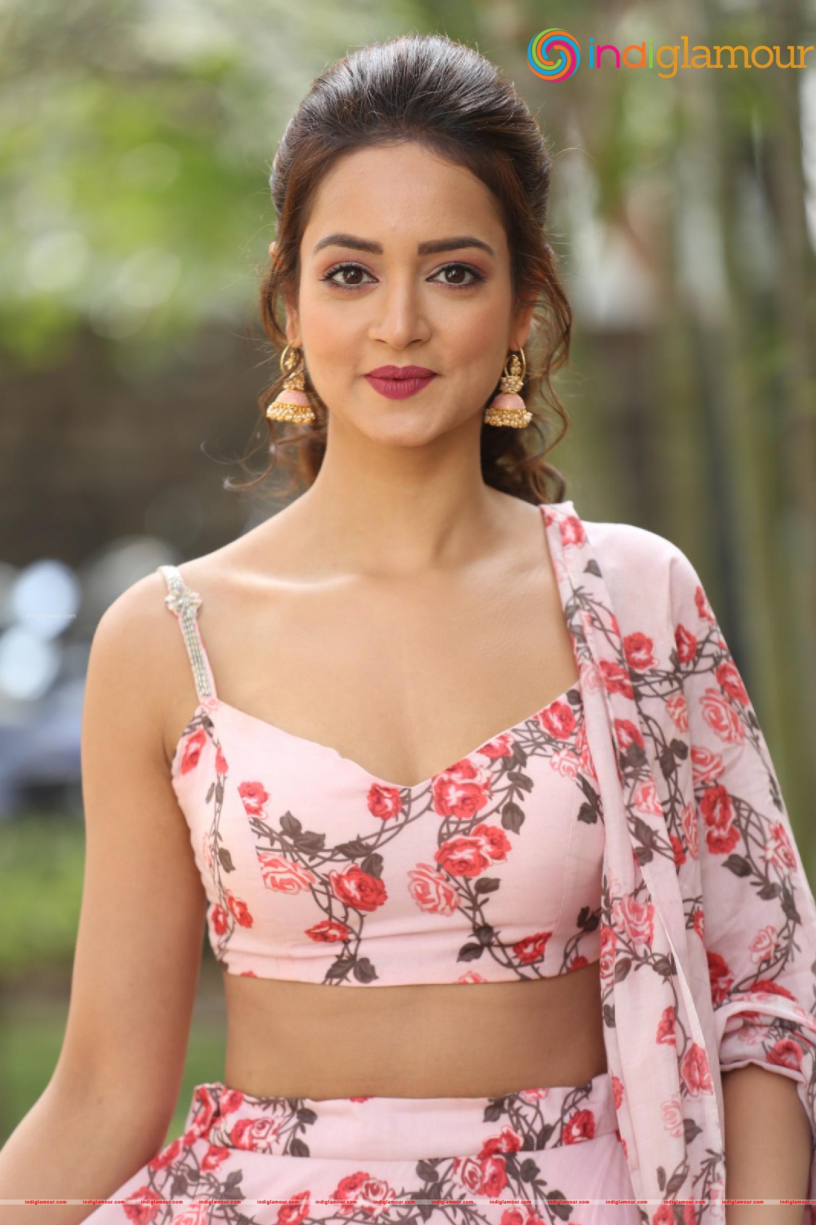 Shanvi Srivastava Actress hd photo