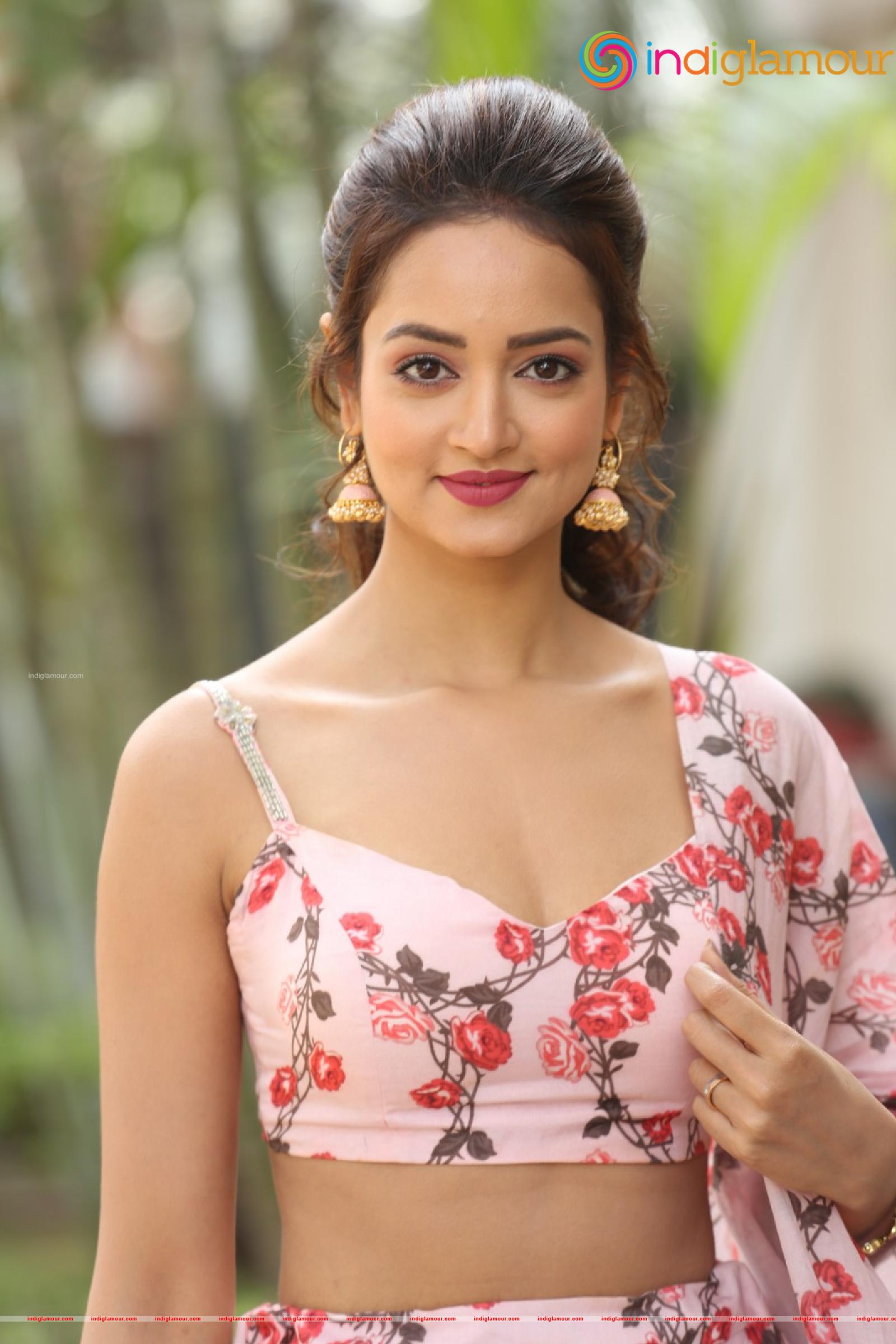 Shanvi Srivastava Actress hd photo