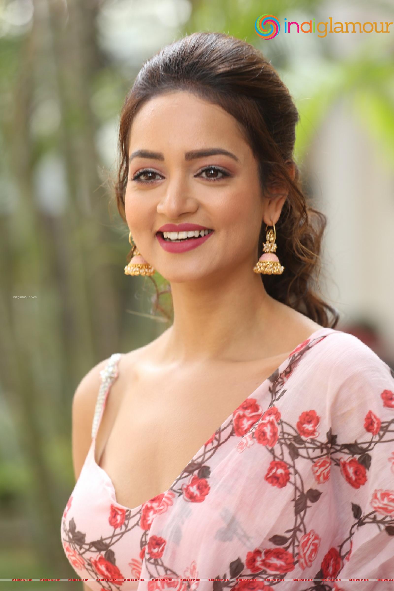Shanvi Srivastava Actress hd photo