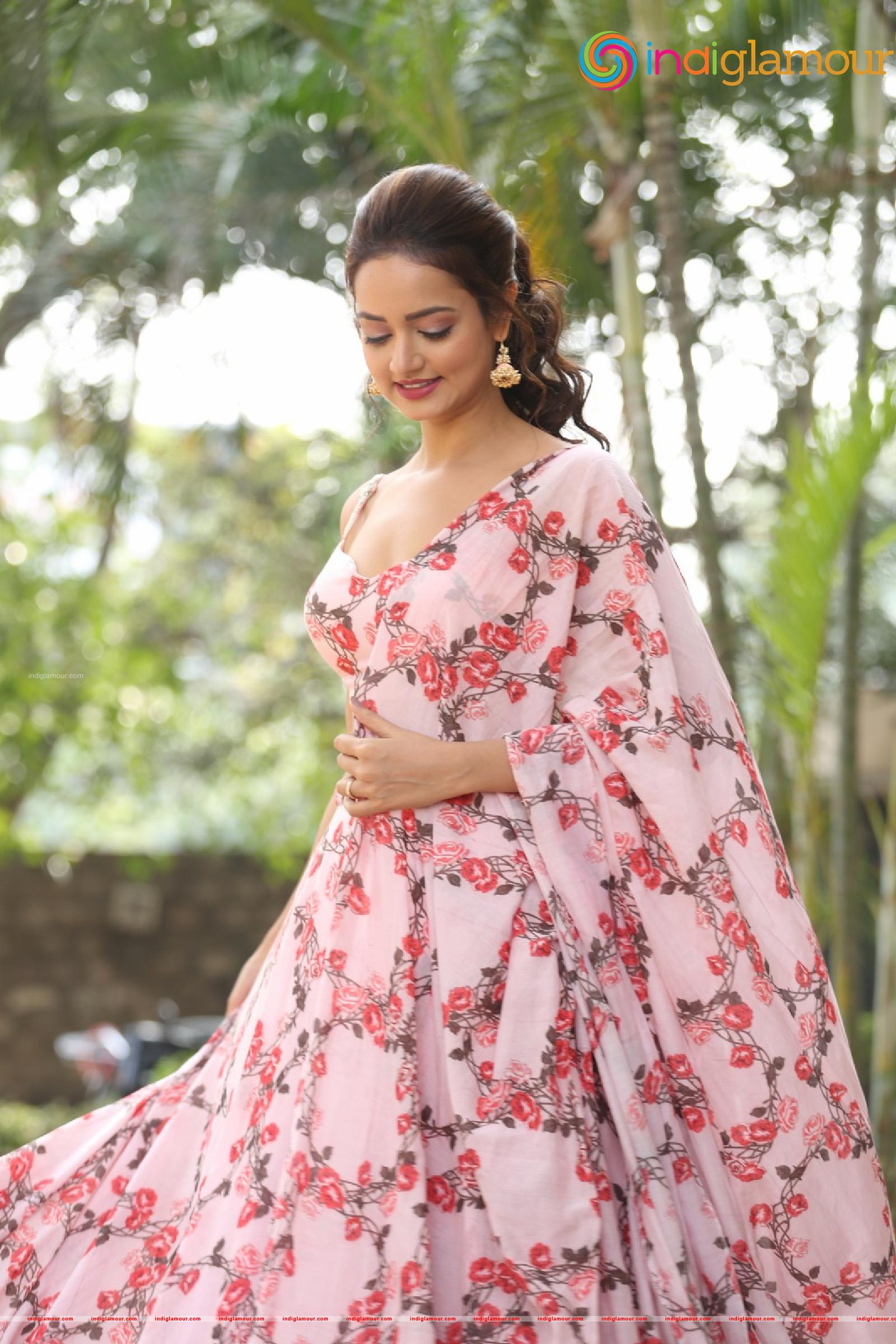 Shanvi Srivastava Actress hd photo