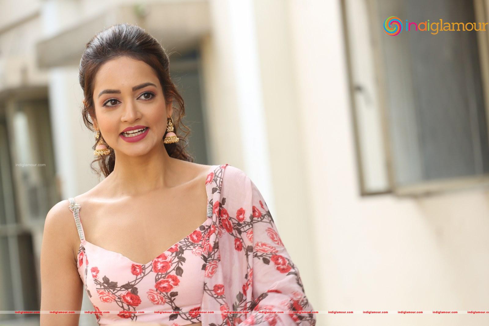 Shanvi Srivastava Actress hd photo