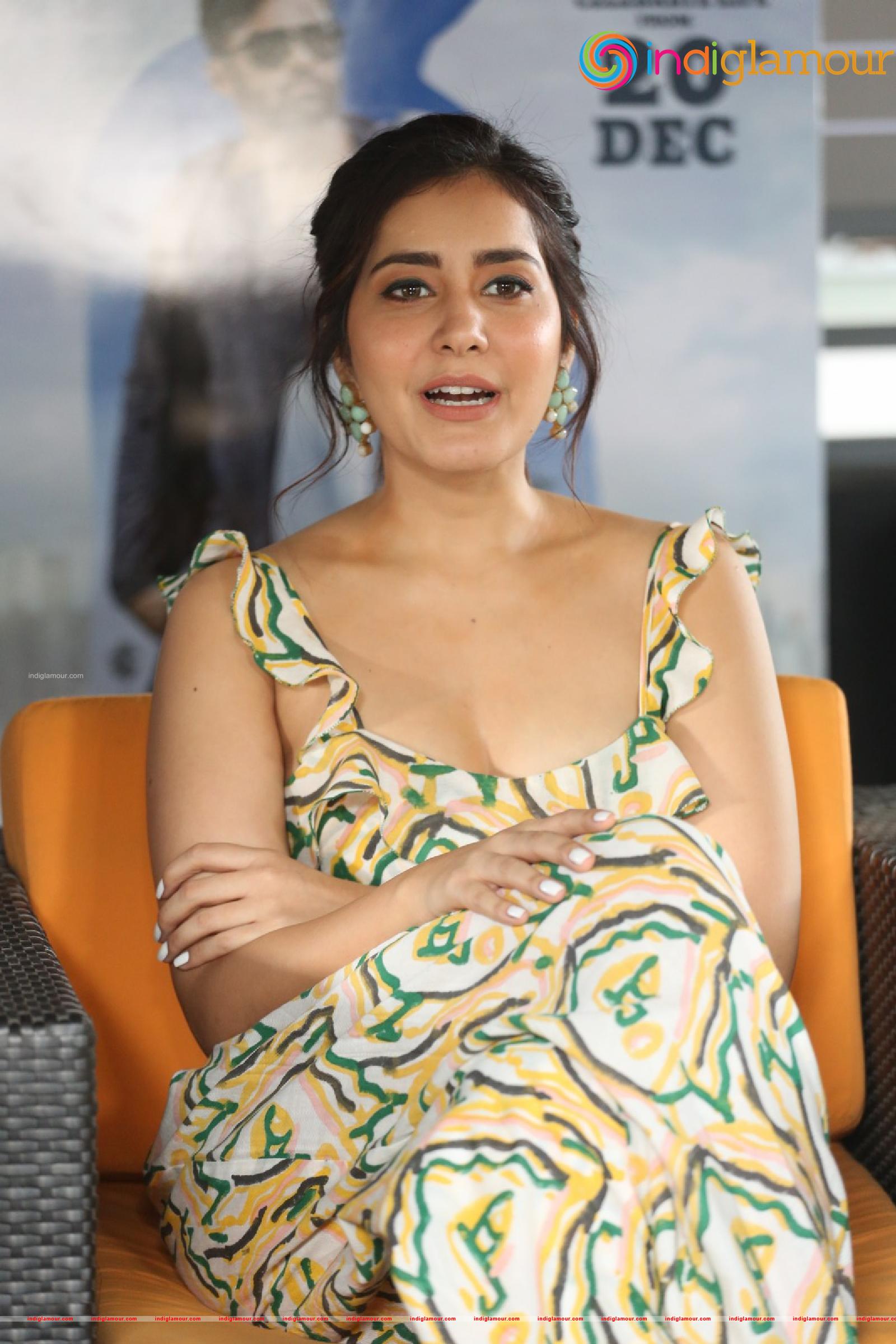 Raashi Khanna Actress hd photo