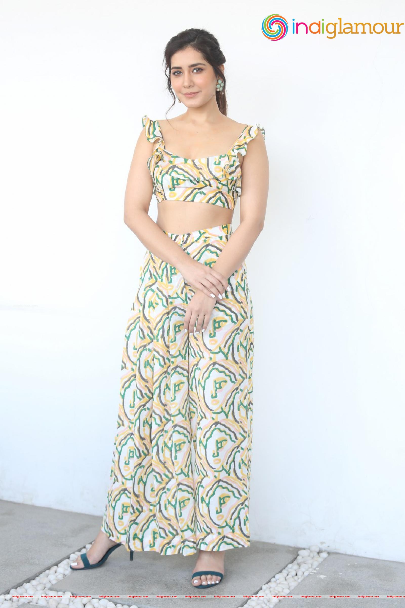 Raashi Khanna Actress hd photo