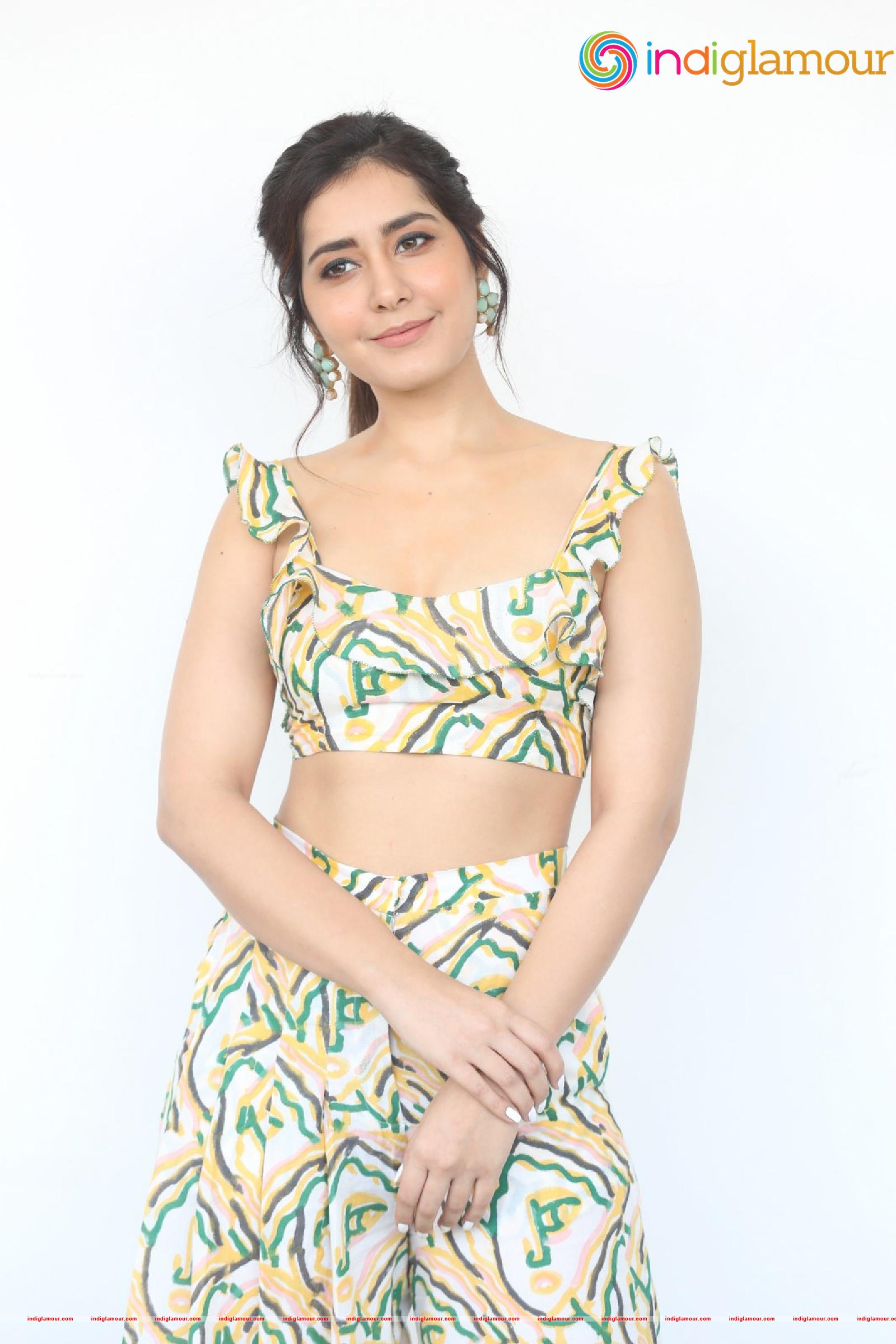 Raashi Khanna Actress hd photo