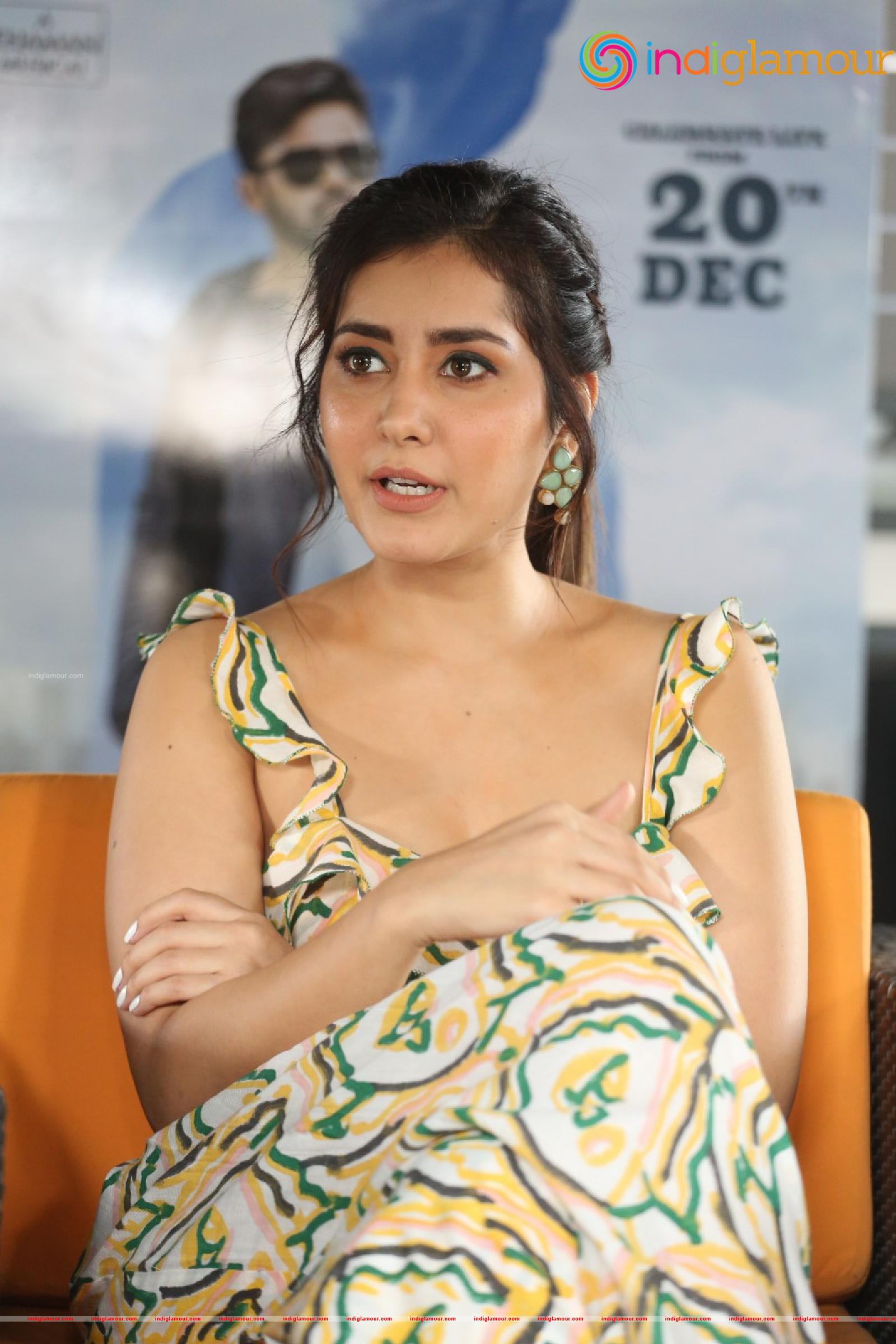 Raashi Khanna Actress hd photo