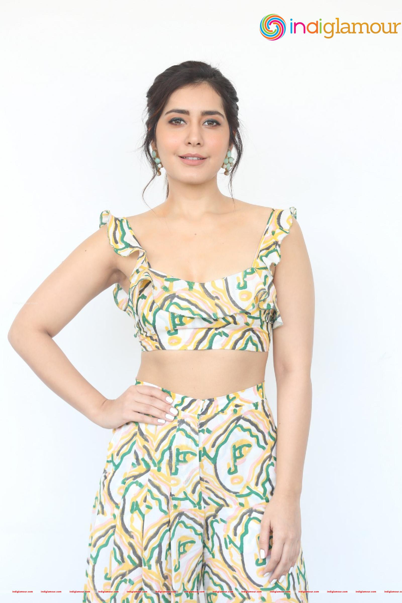 Raashi Khanna Actress hd photo