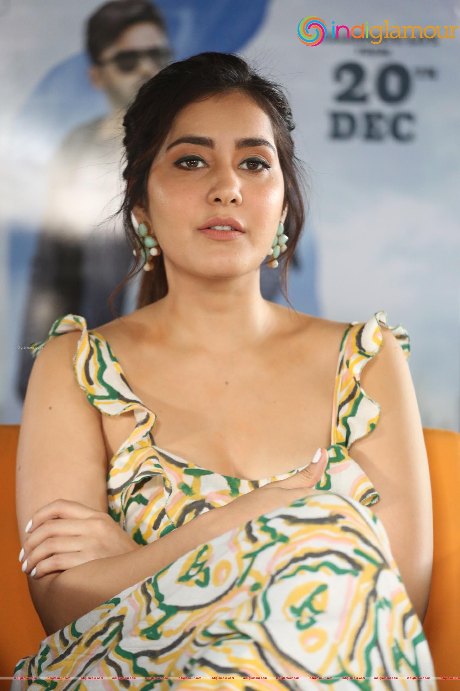 Raashi Khanna Actress hd photo