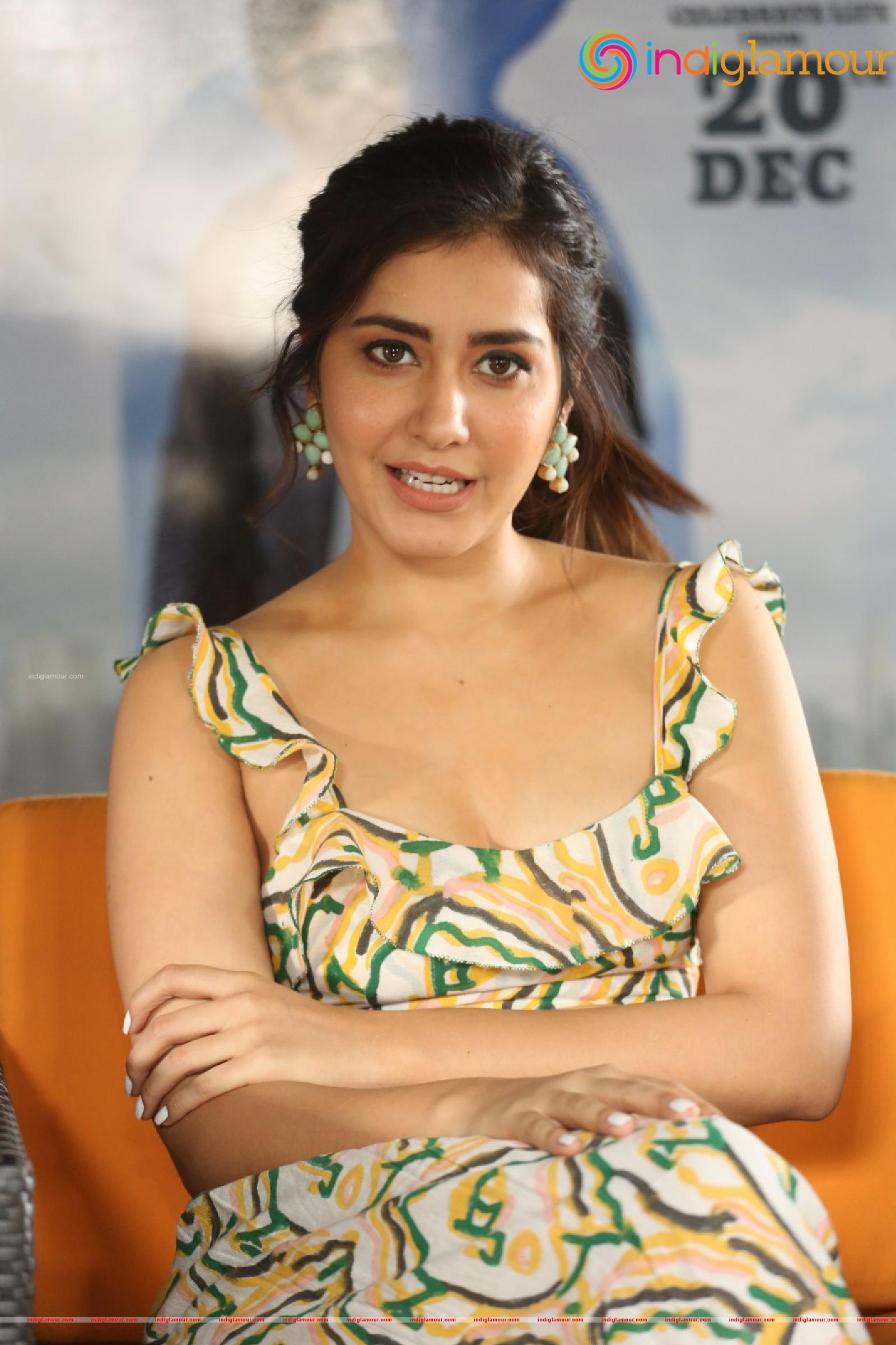 Raashi Khanna Actress hd photo