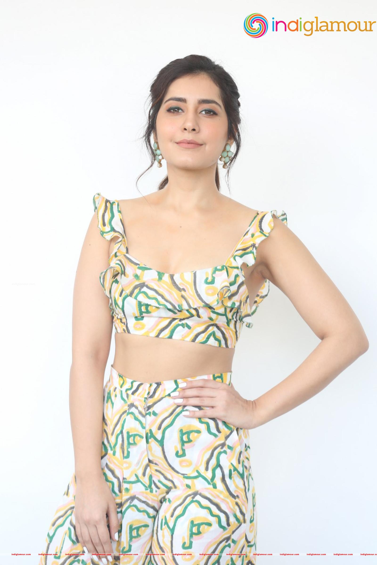 Raashi Khanna Actress hd photo