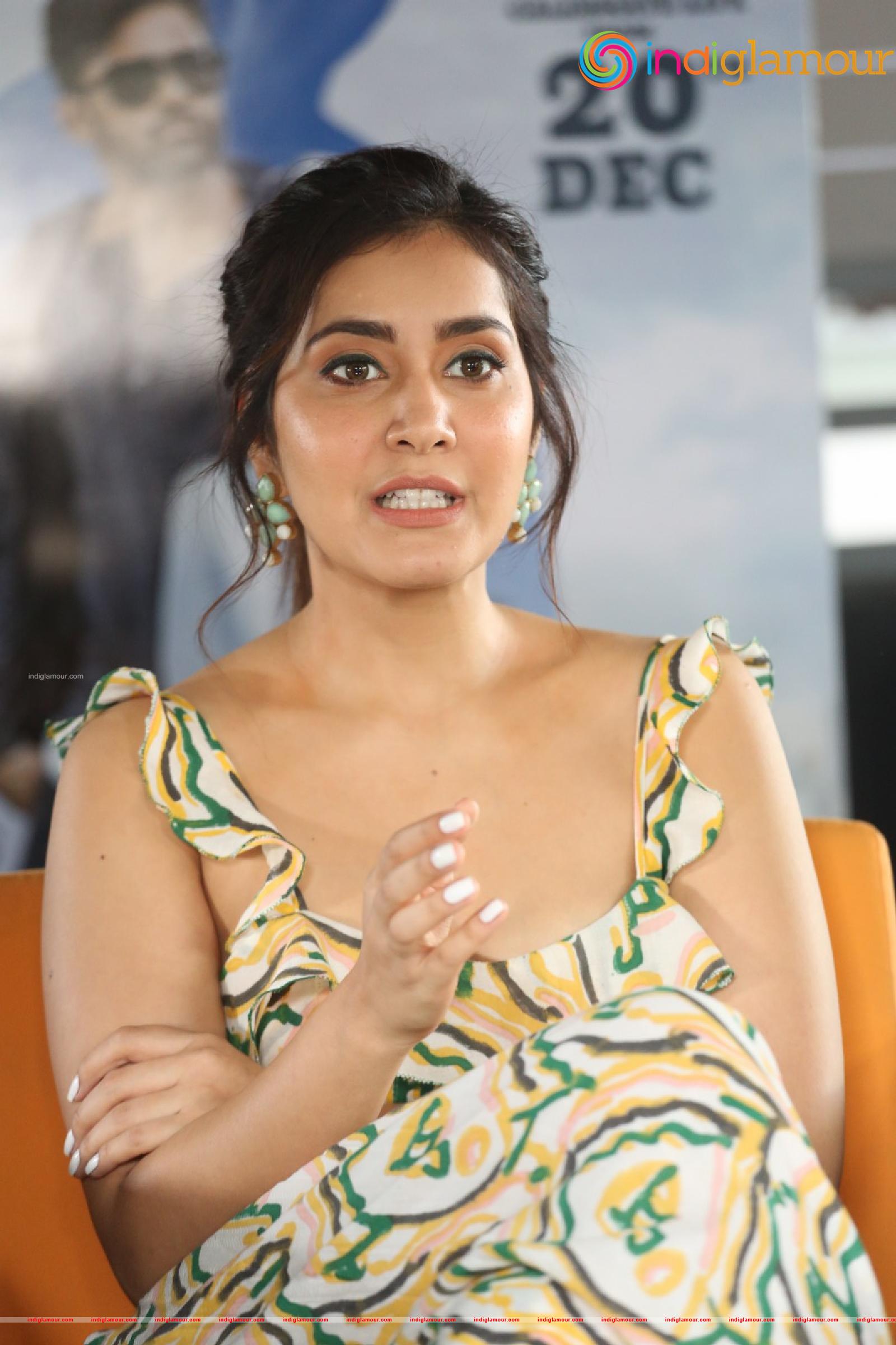 Raashi Khanna Actress hd photo