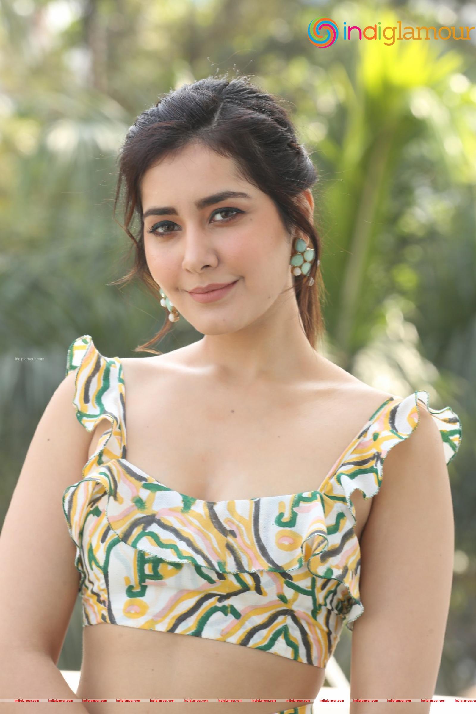 Raashi Khanna Actress hd photo