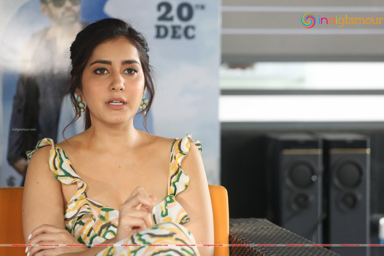 Raashi Khanna Actress hd photo