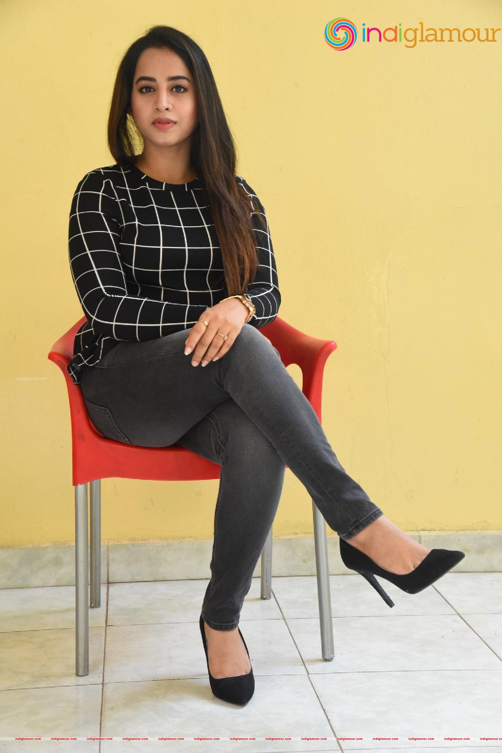 Swathi Deekshith Actress hd photo
