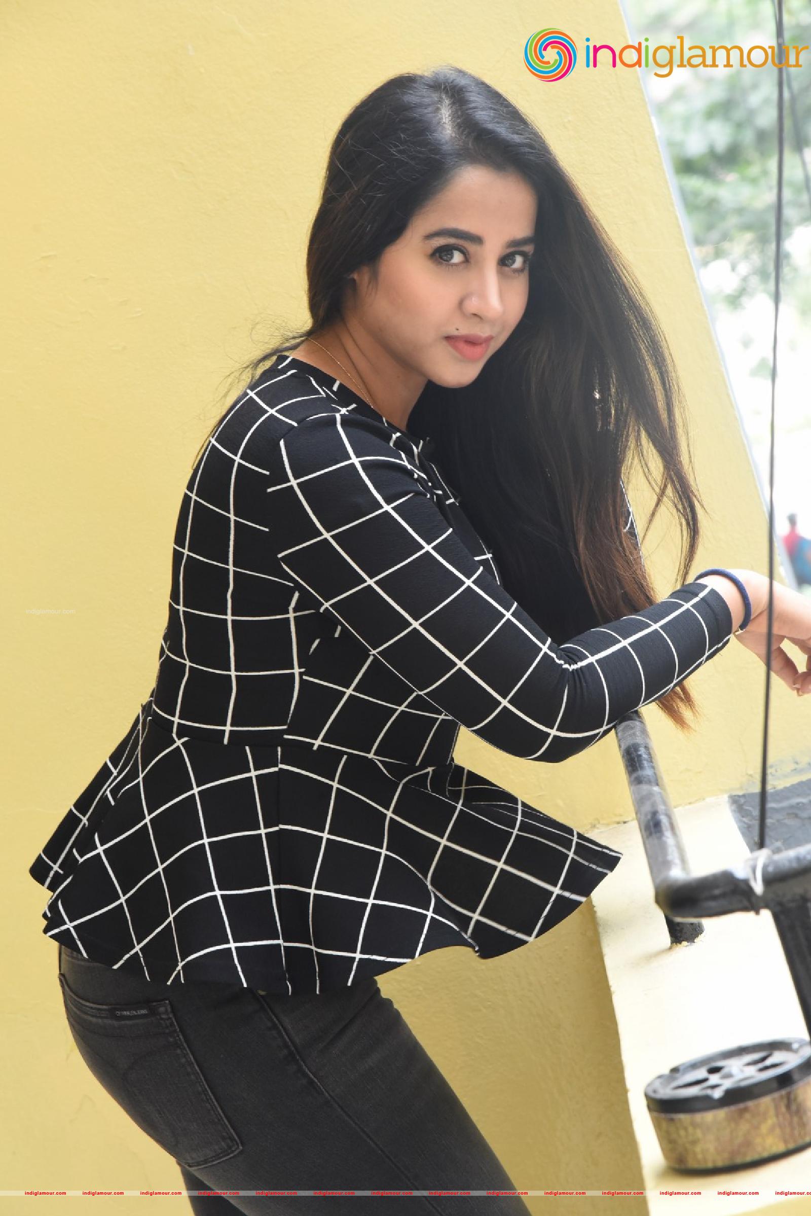 Swathi Deekshith Actress hd photo