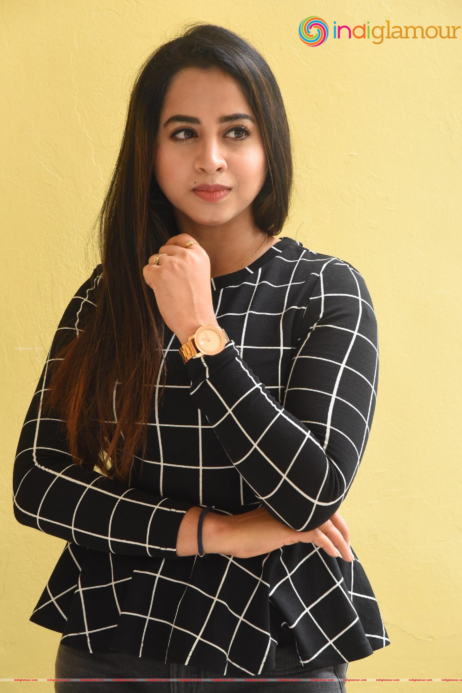 Swathi Deekshith Actress hd photo