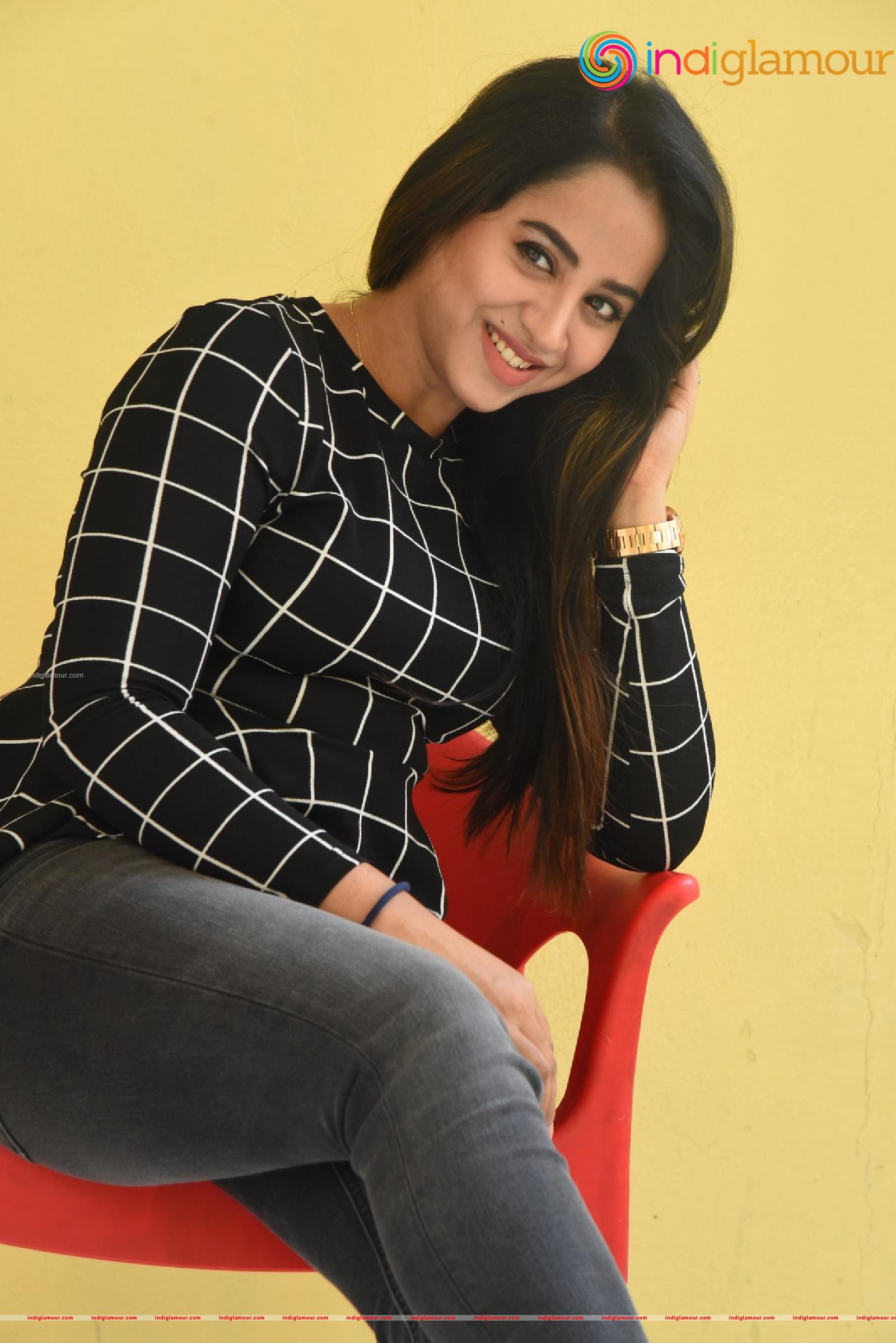 Swathi Deekshith Actress hd photo