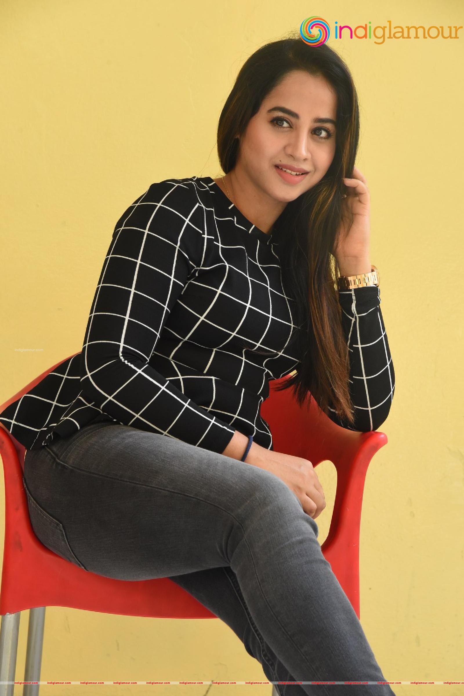 Swathi Deekshith Actress hd photo
