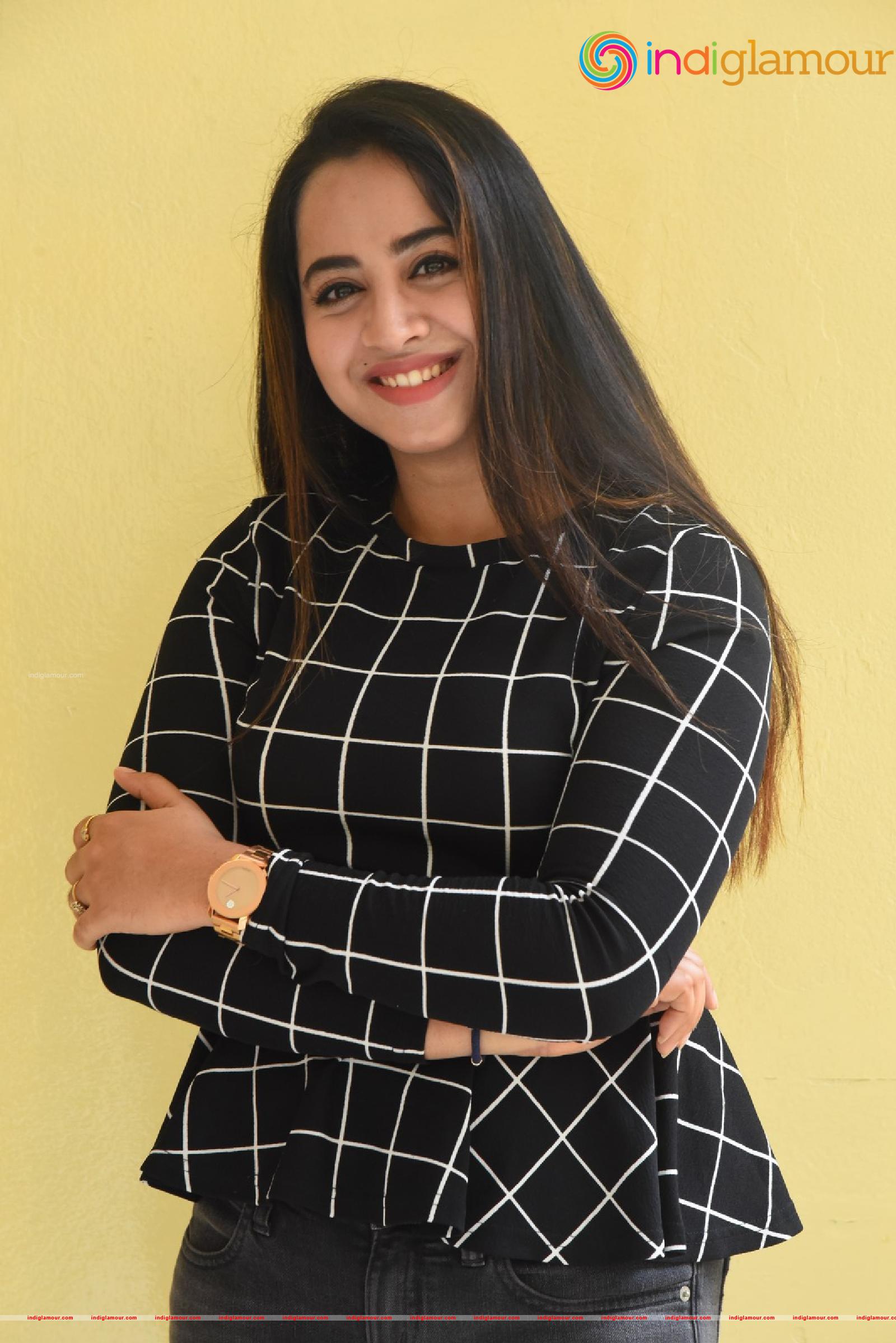 Swathi Deekshith Actress hd photo