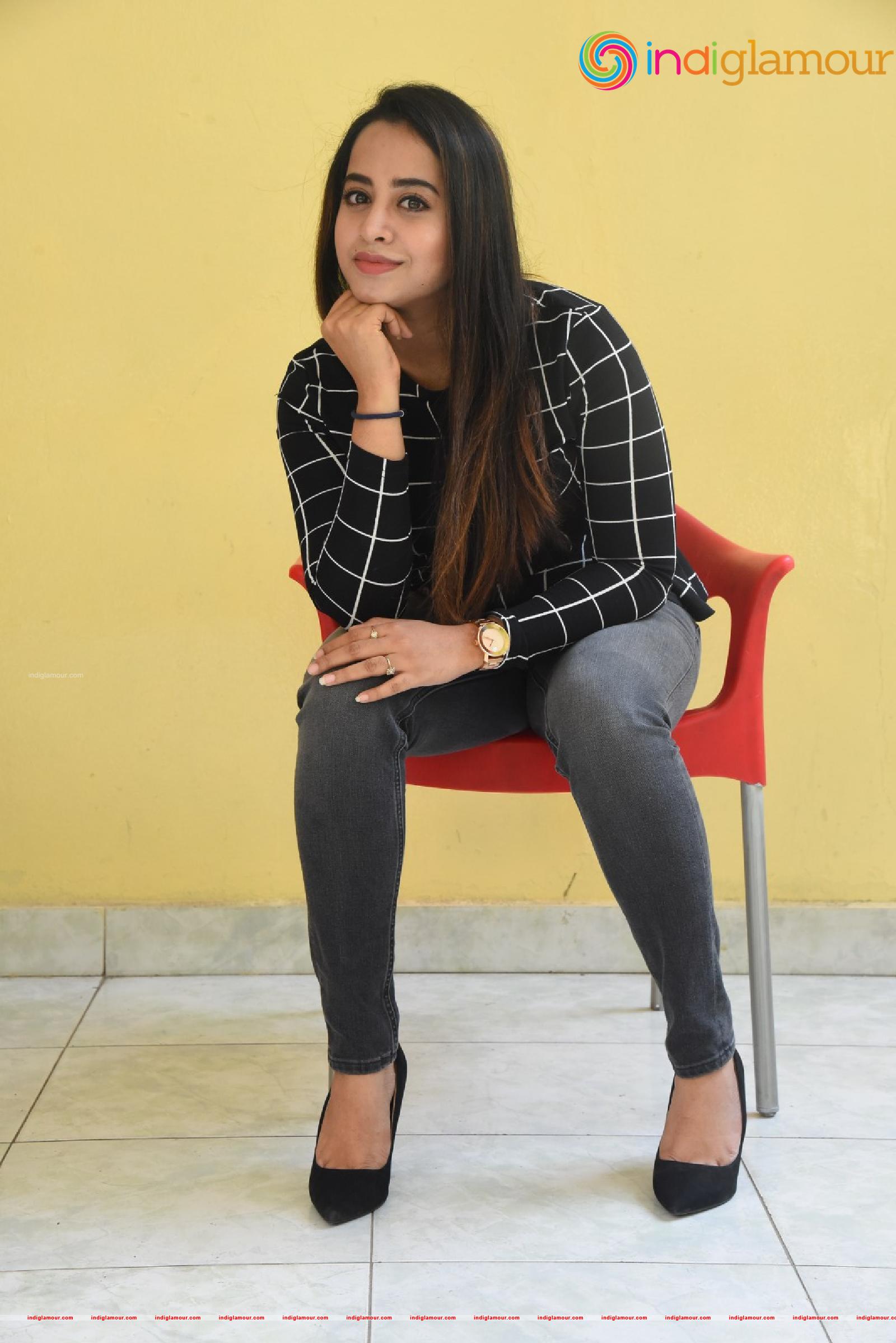 Swathi Deekshith Actress hd photo