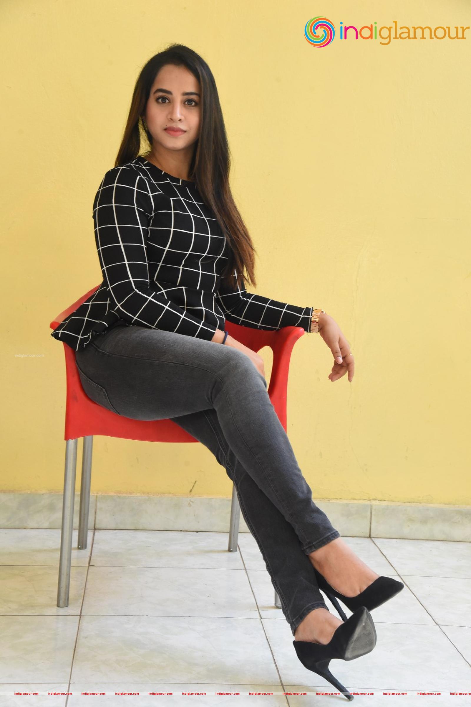 Swathi Deekshith Actress hd photo