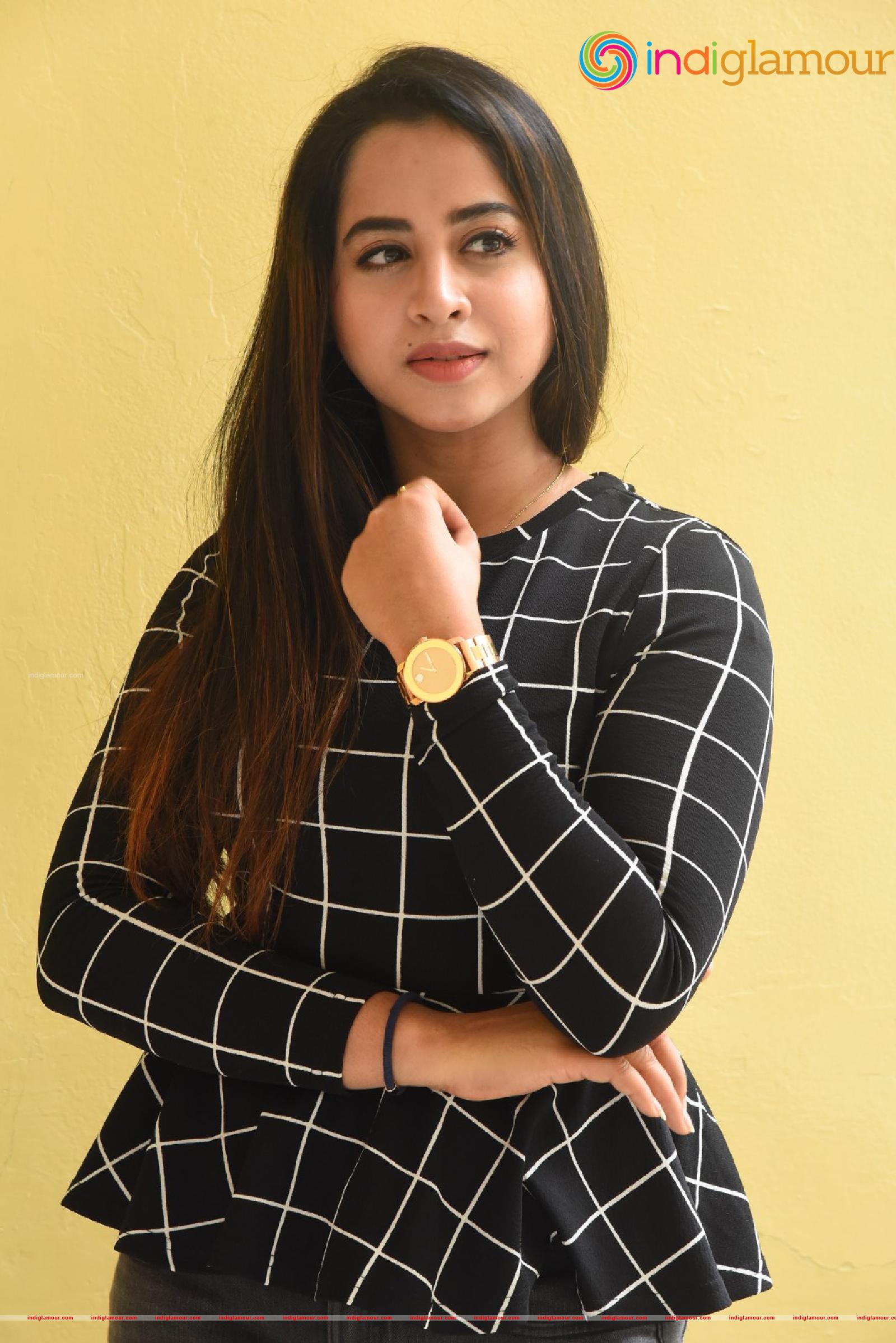 Swathi Deekshith Actress hd photo