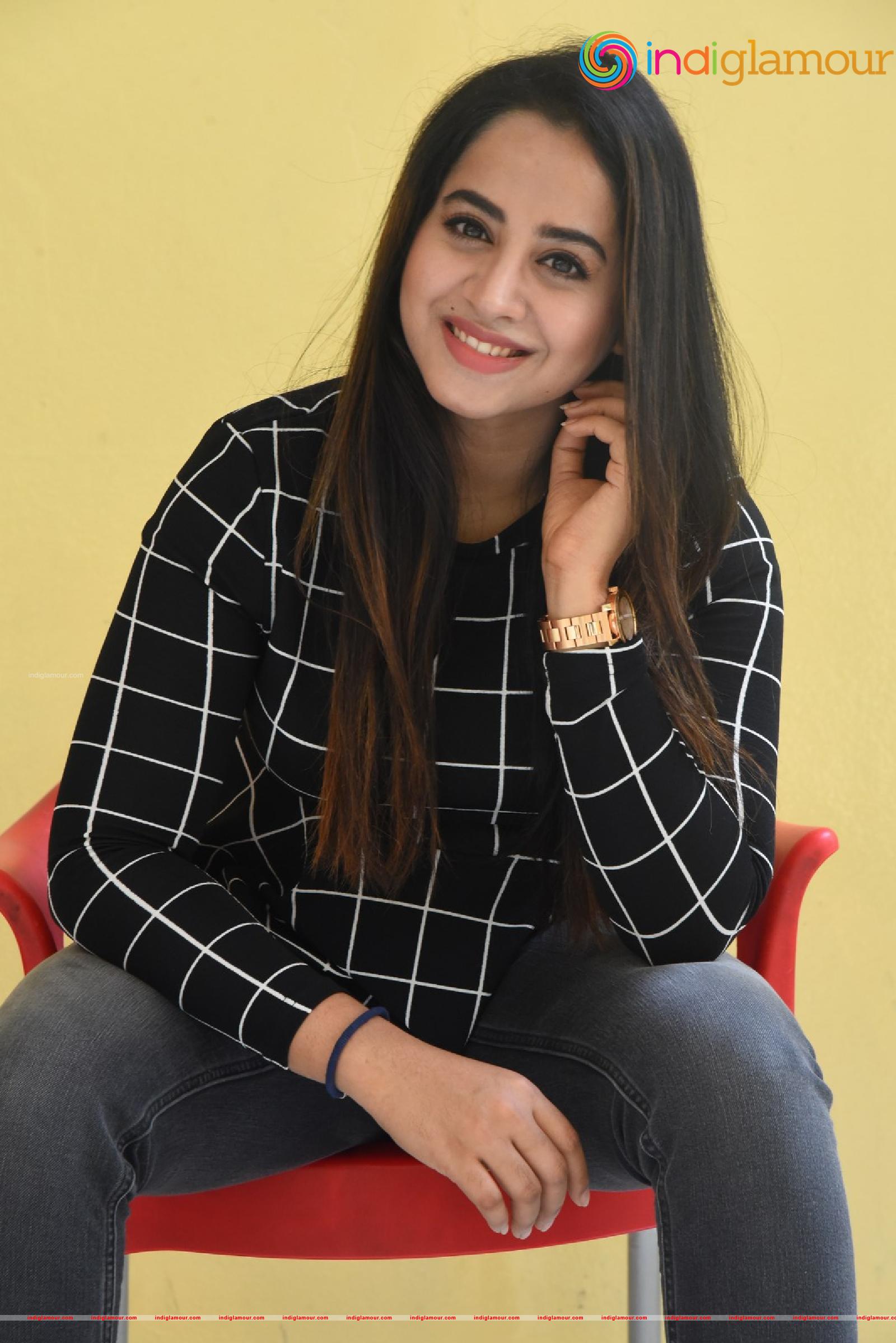 Swathi Deekshith Actress hd photo